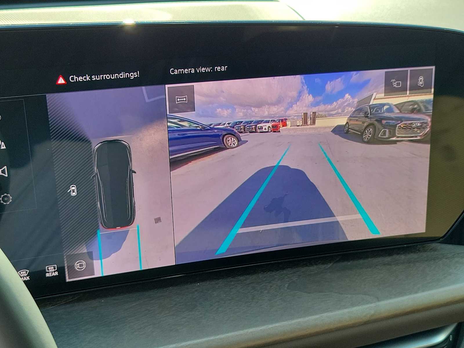 Thumbnail: 2025 Audi Q5 - 24