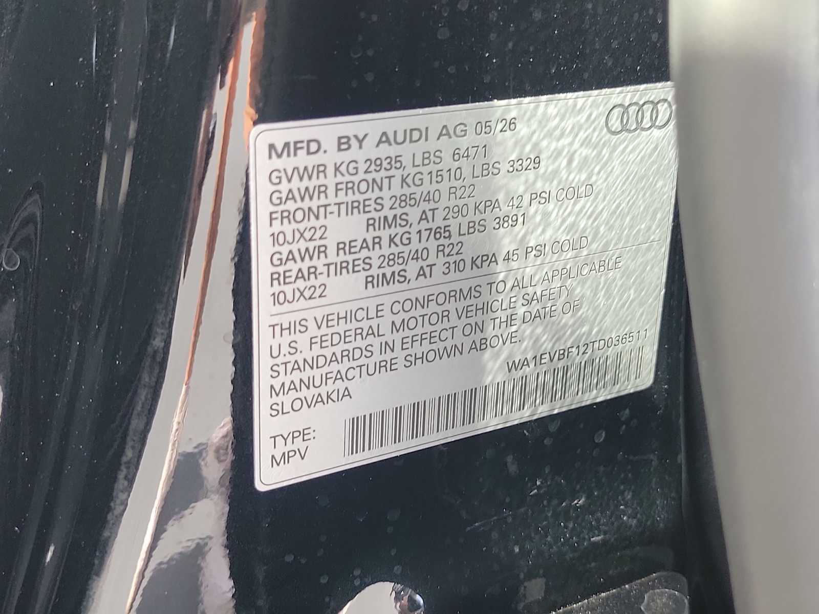 Thumbnail: 2026 Audi Q8 - 36