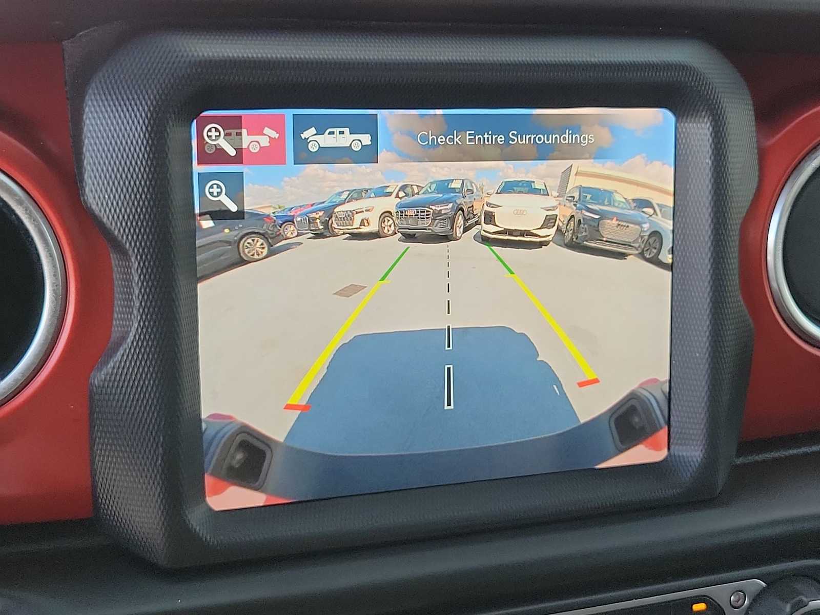 Thumbnail: 2020 Jeep Gladiator - 23