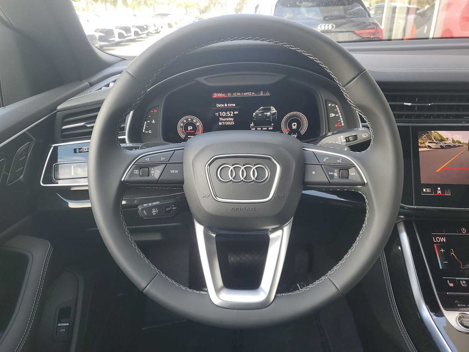 Thumbnail: 2025 Audi Q8 - 15