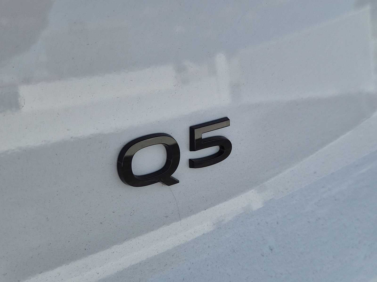 Thumbnail: 2025 Audi Q5 - 10