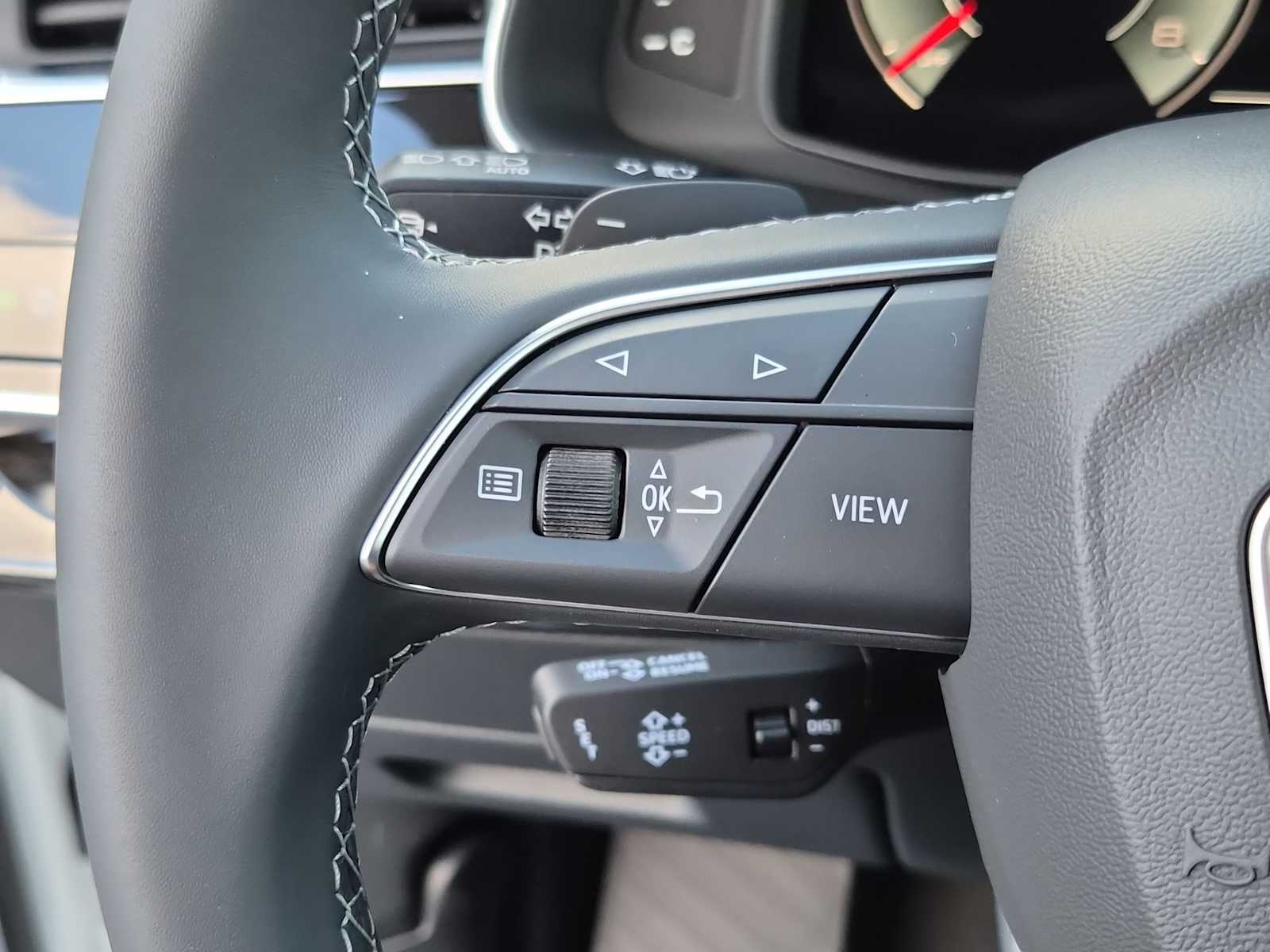 Thumbnail: 2026 Audi Q8 - 21