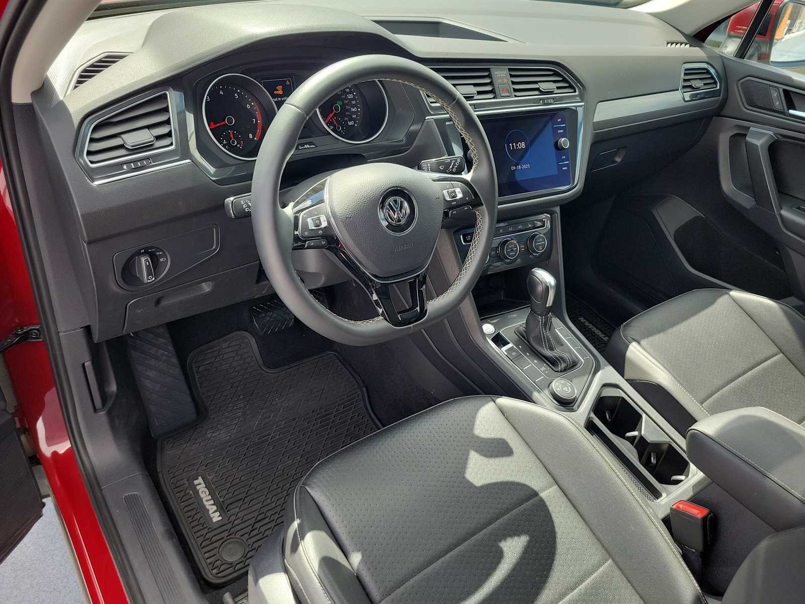 Thumbnail: 2021 Volkswagen Tiguan - 2