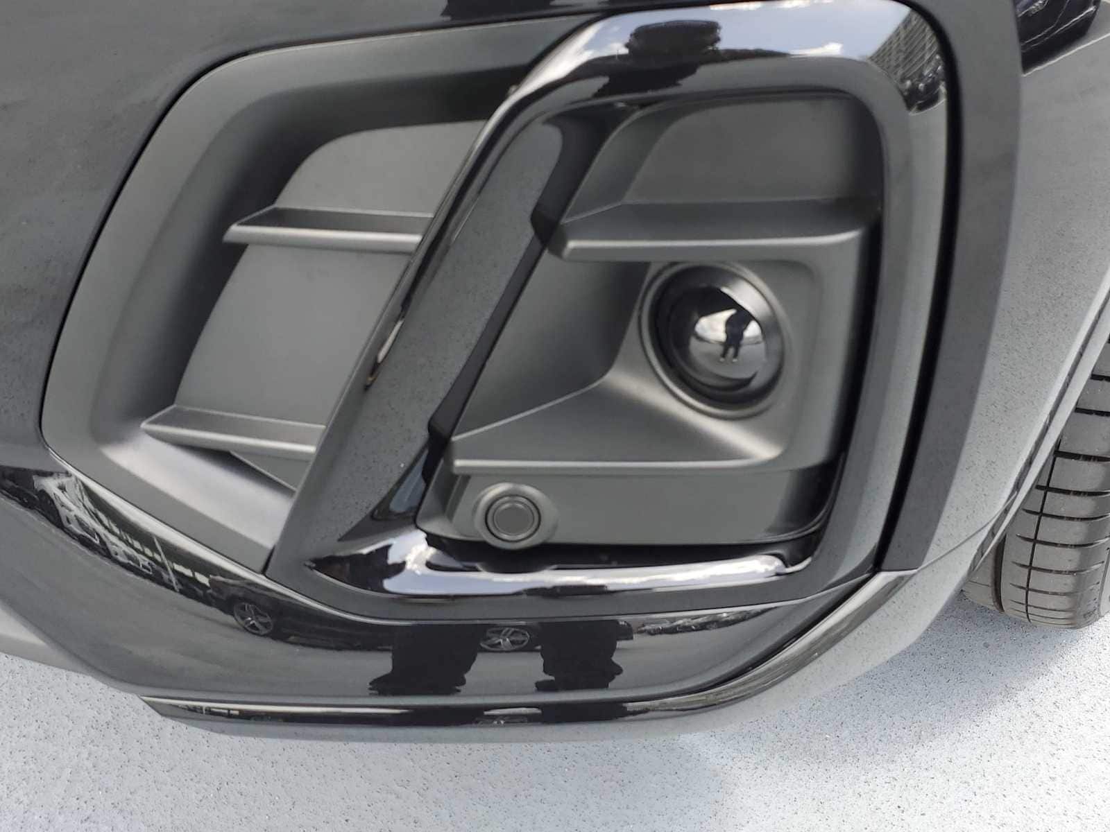 Thumbnail: 2023 Audi SQ5 - 10