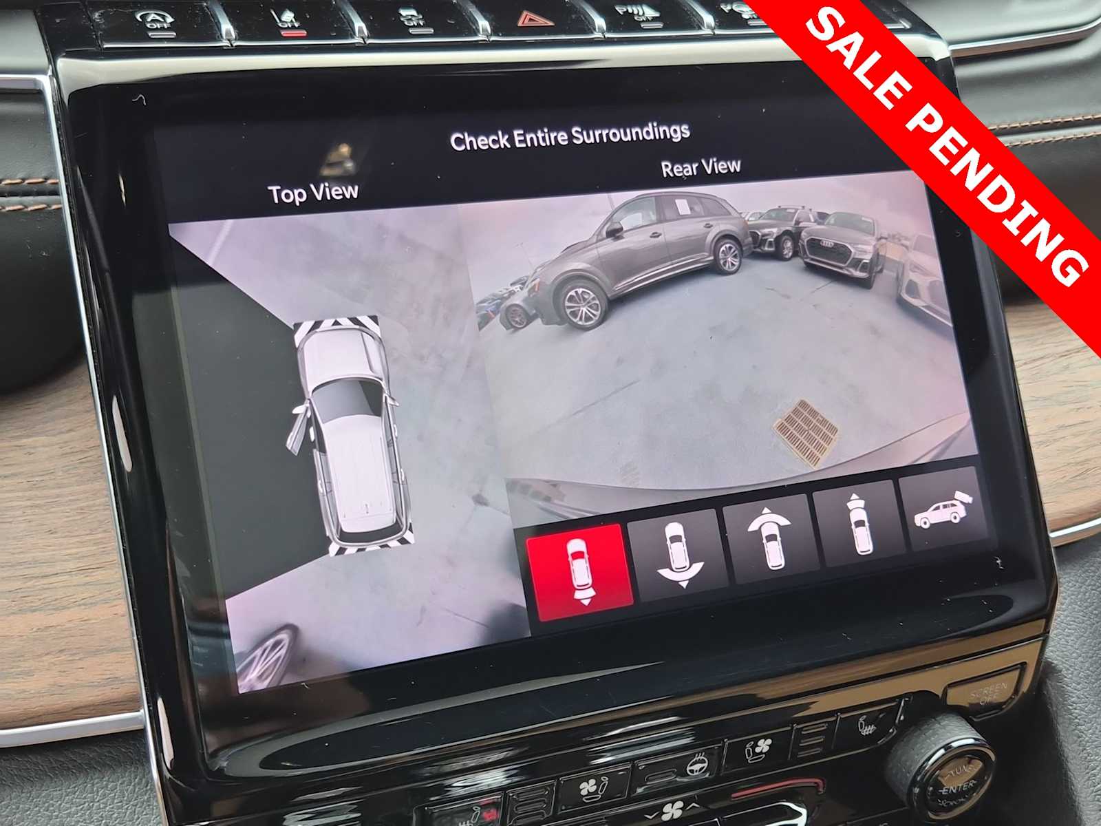 Thumbnail: 2022 Jeep Grand Cherokee - 24