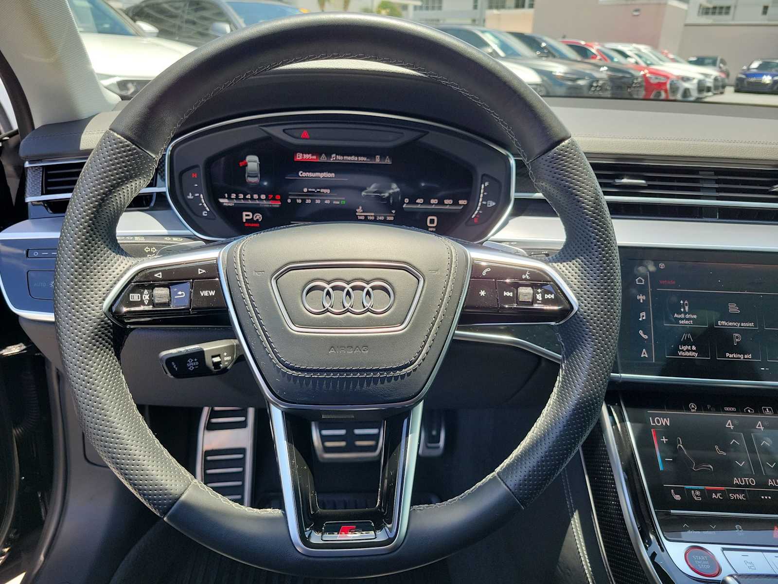 Thumbnail: 2023 Audi S8 - 22