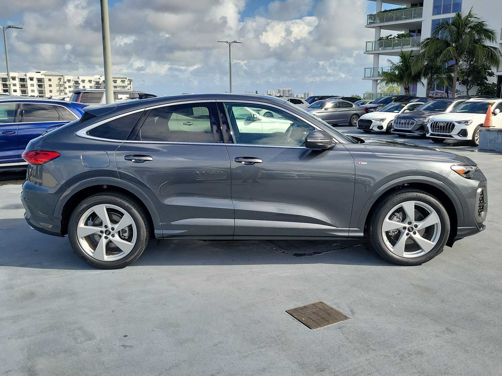 Thumbnail: 2025 Audi Q5 - 7