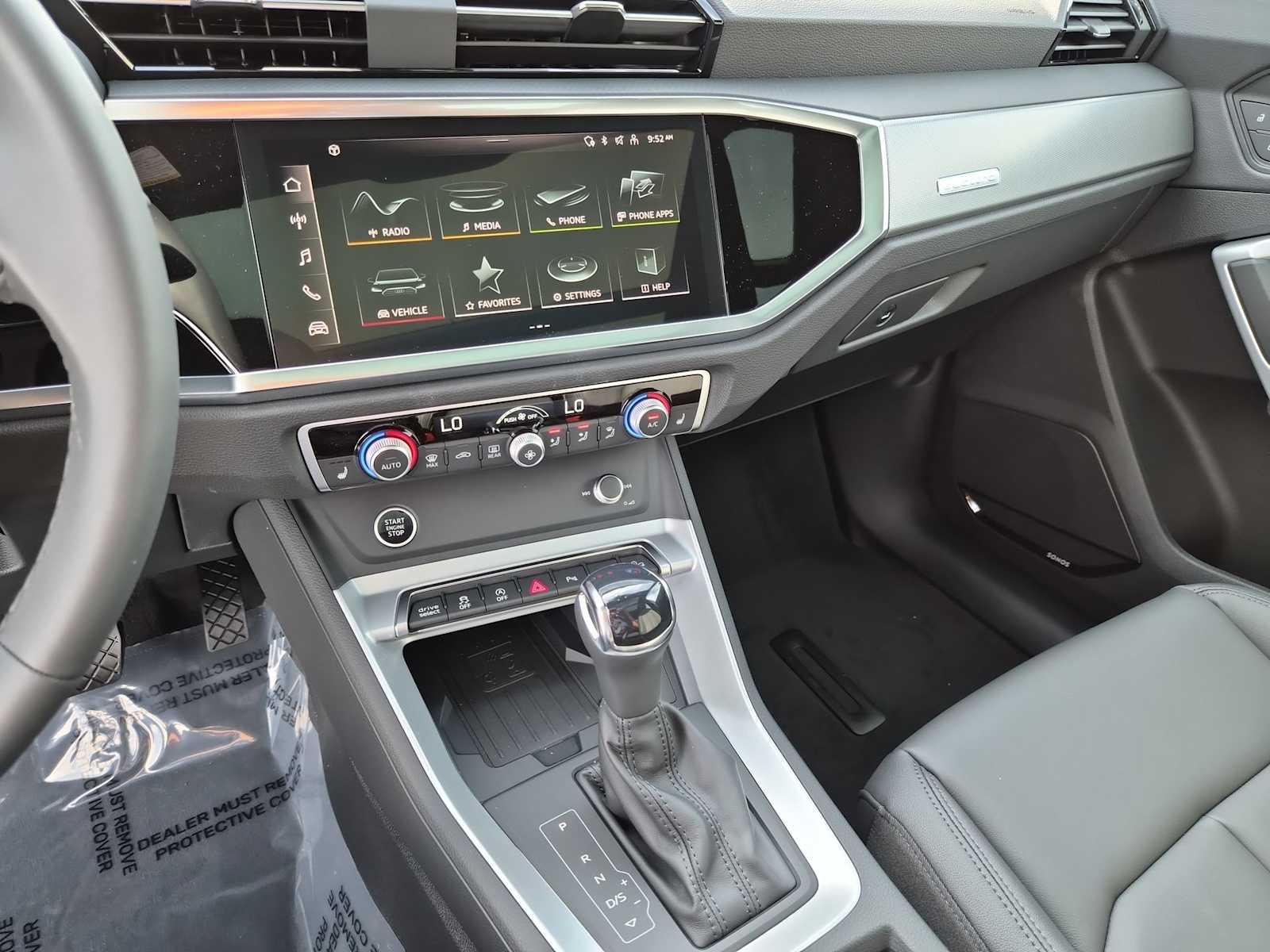 Thumbnail: 2025 Audi Q3 - 23