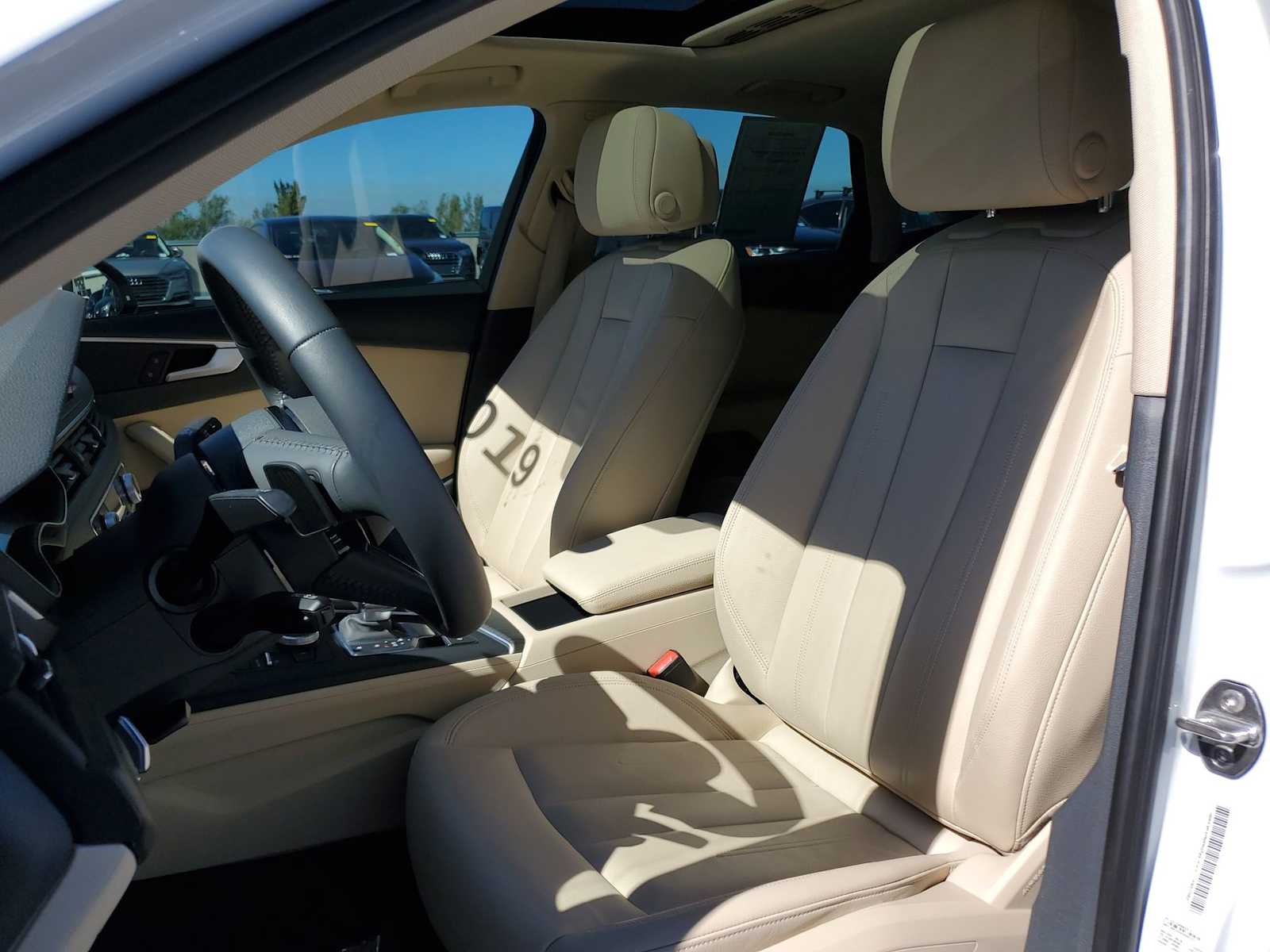 Thumbnail: 2019 Audi A4 - 14