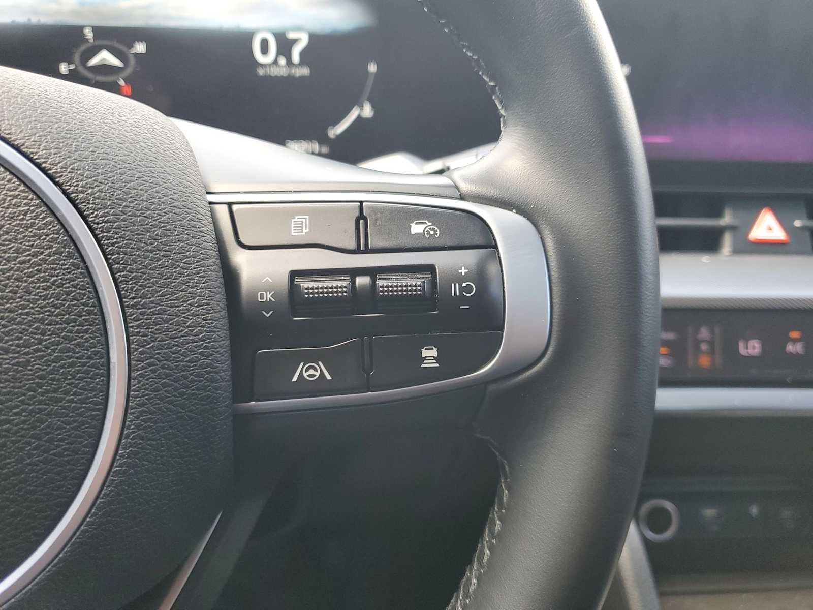 Thumbnail: 2023 Kia Sportage - 18