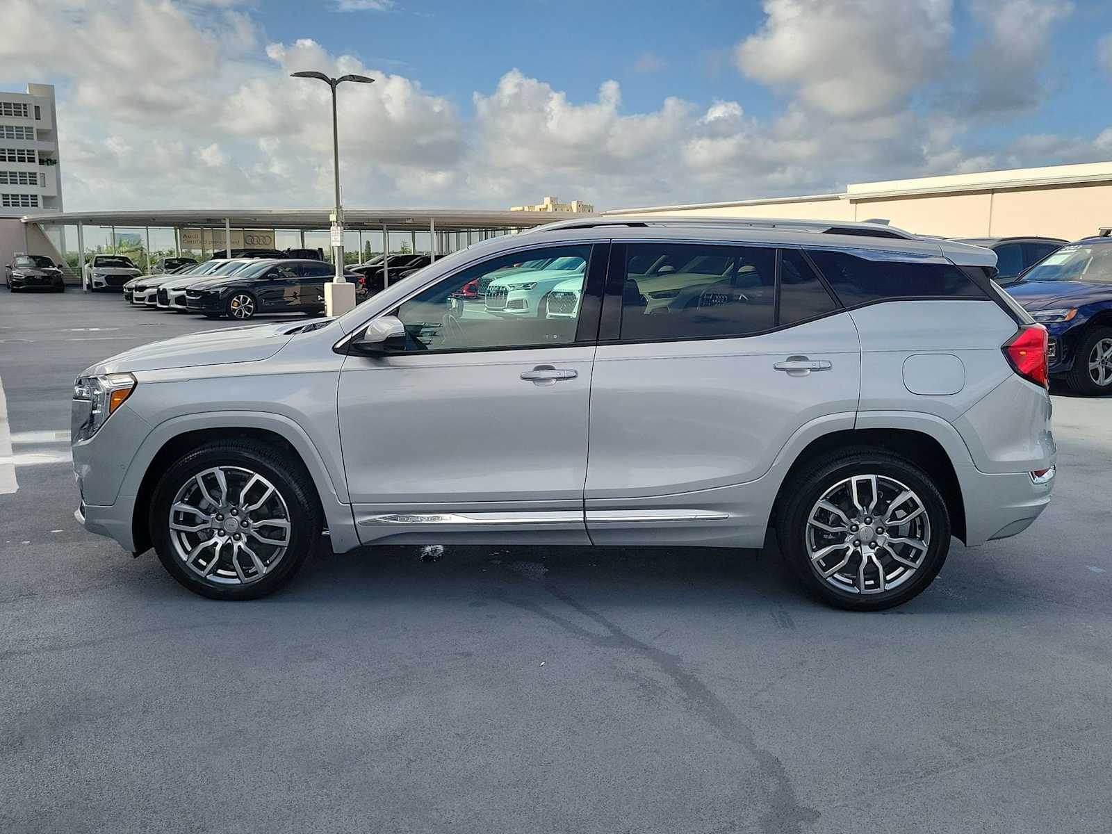 Thumbnail: 2022 GMC Terrain - 3