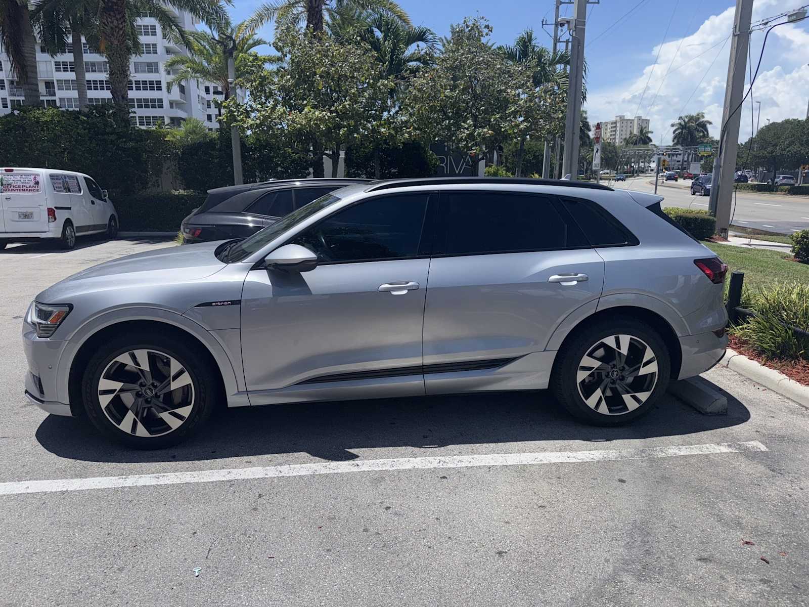 2022 Audi e-tron Premium -
                  Fort Lauderdale, FL