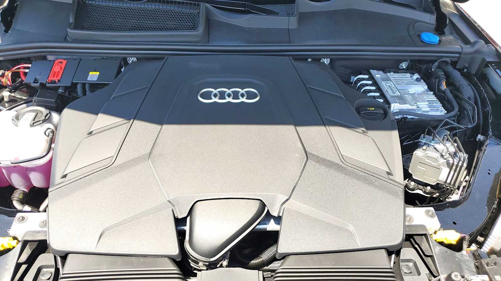 Thumbnail: 2026 Audi Q7 - 14