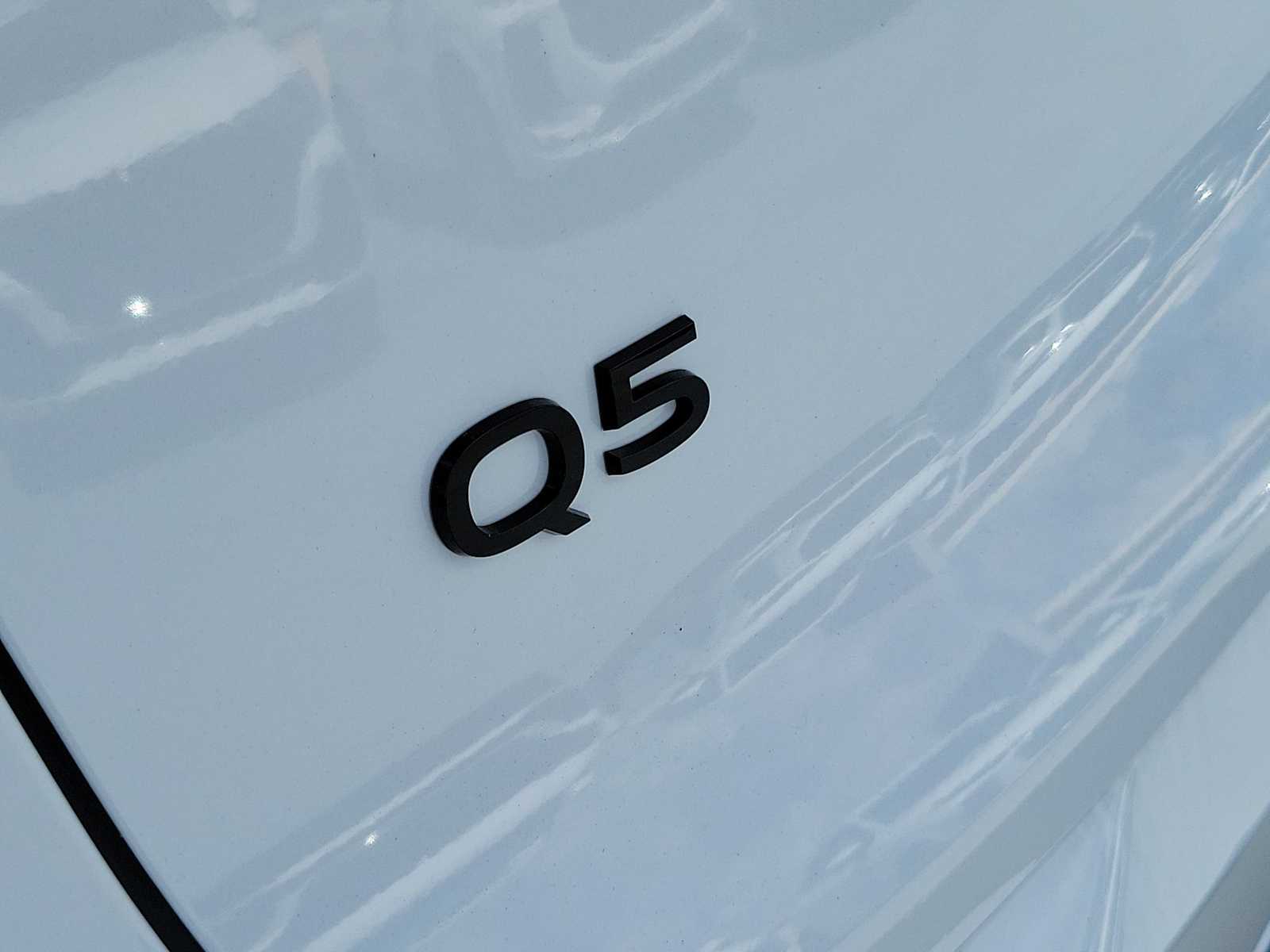 Thumbnail: 2026 Audi Q5 - 11