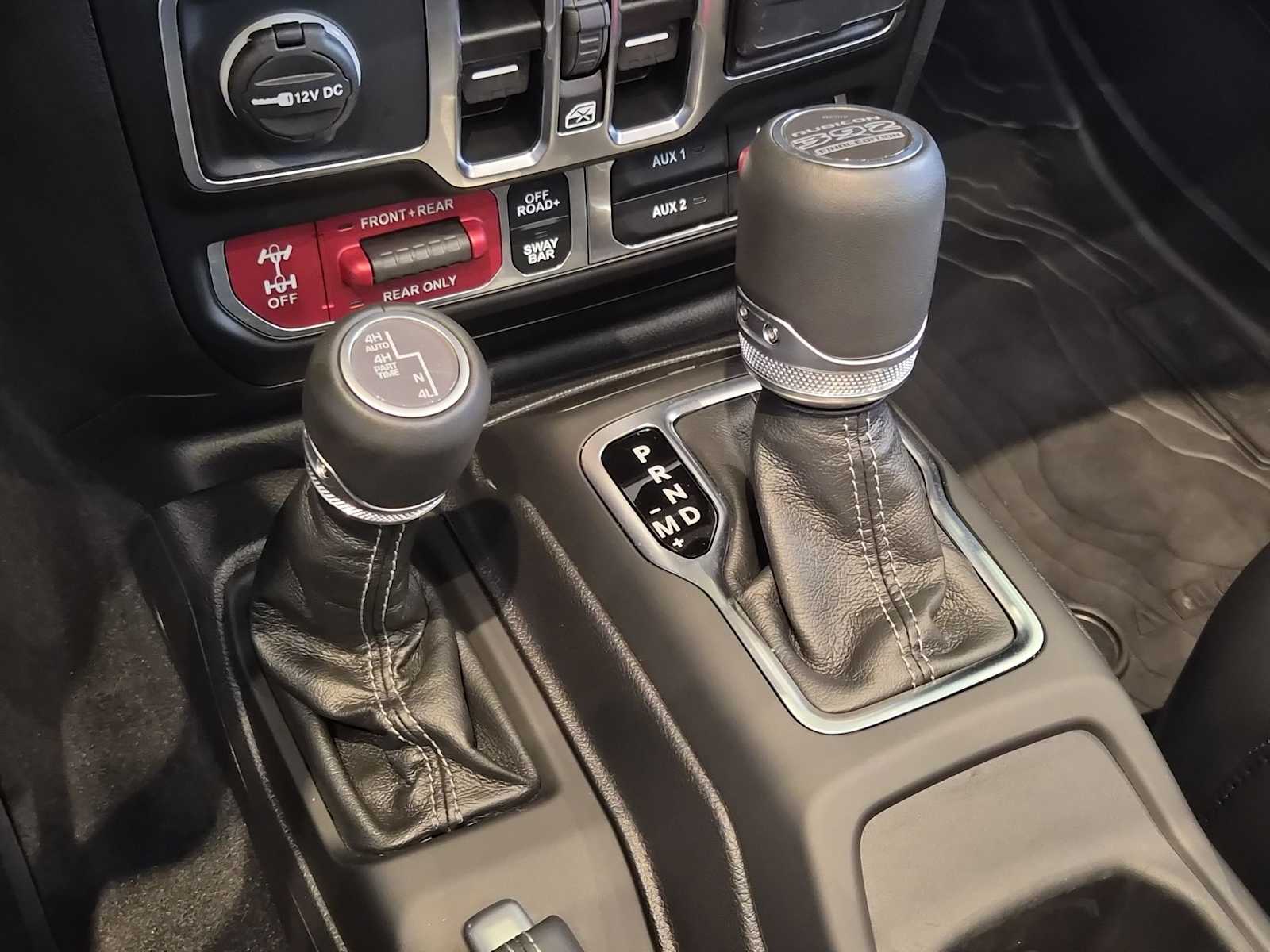 Thumbnail: 2025 Jeep Wrangler - 23