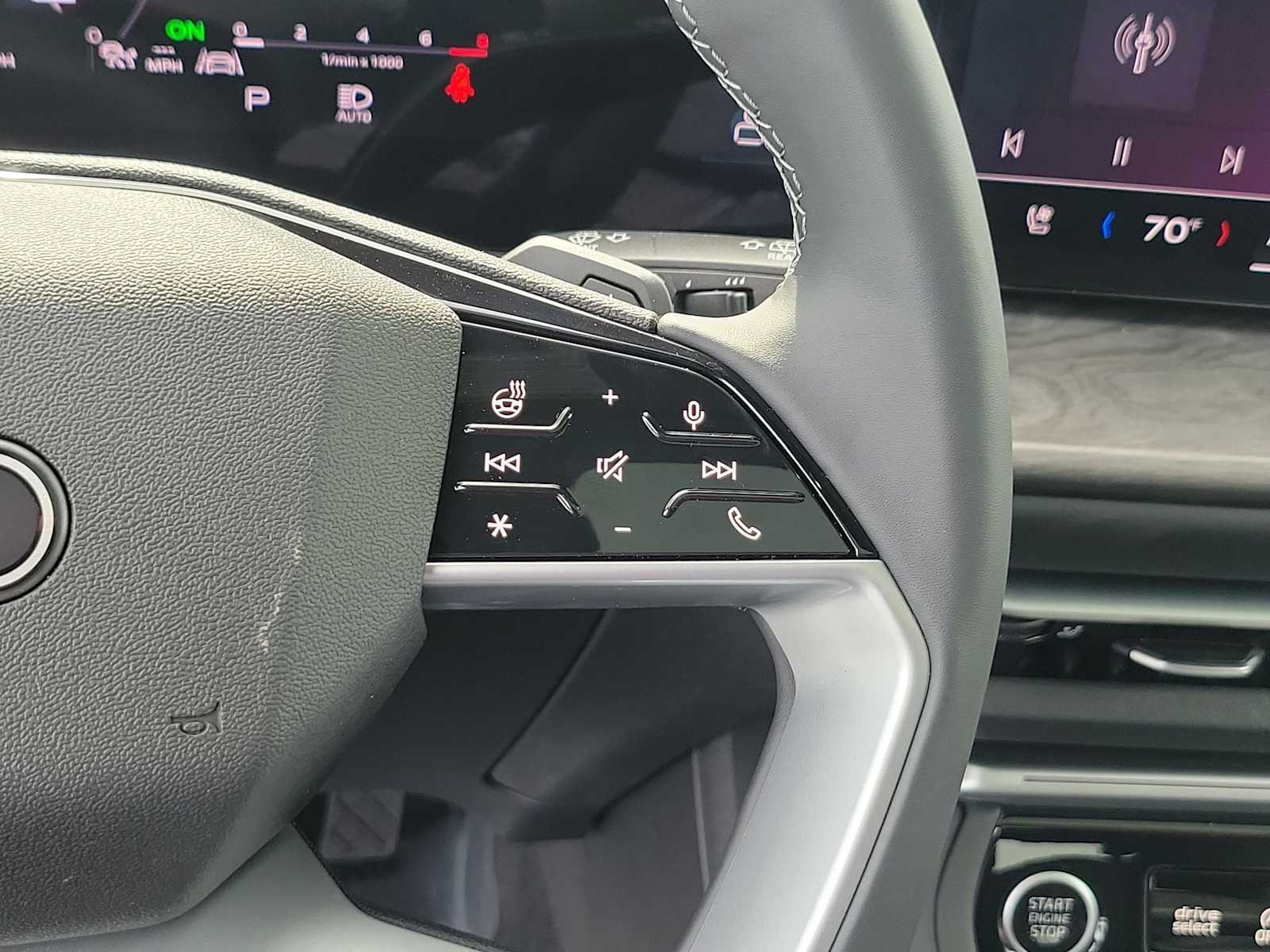 Thumbnail: 2025 Audi Q5 - 22