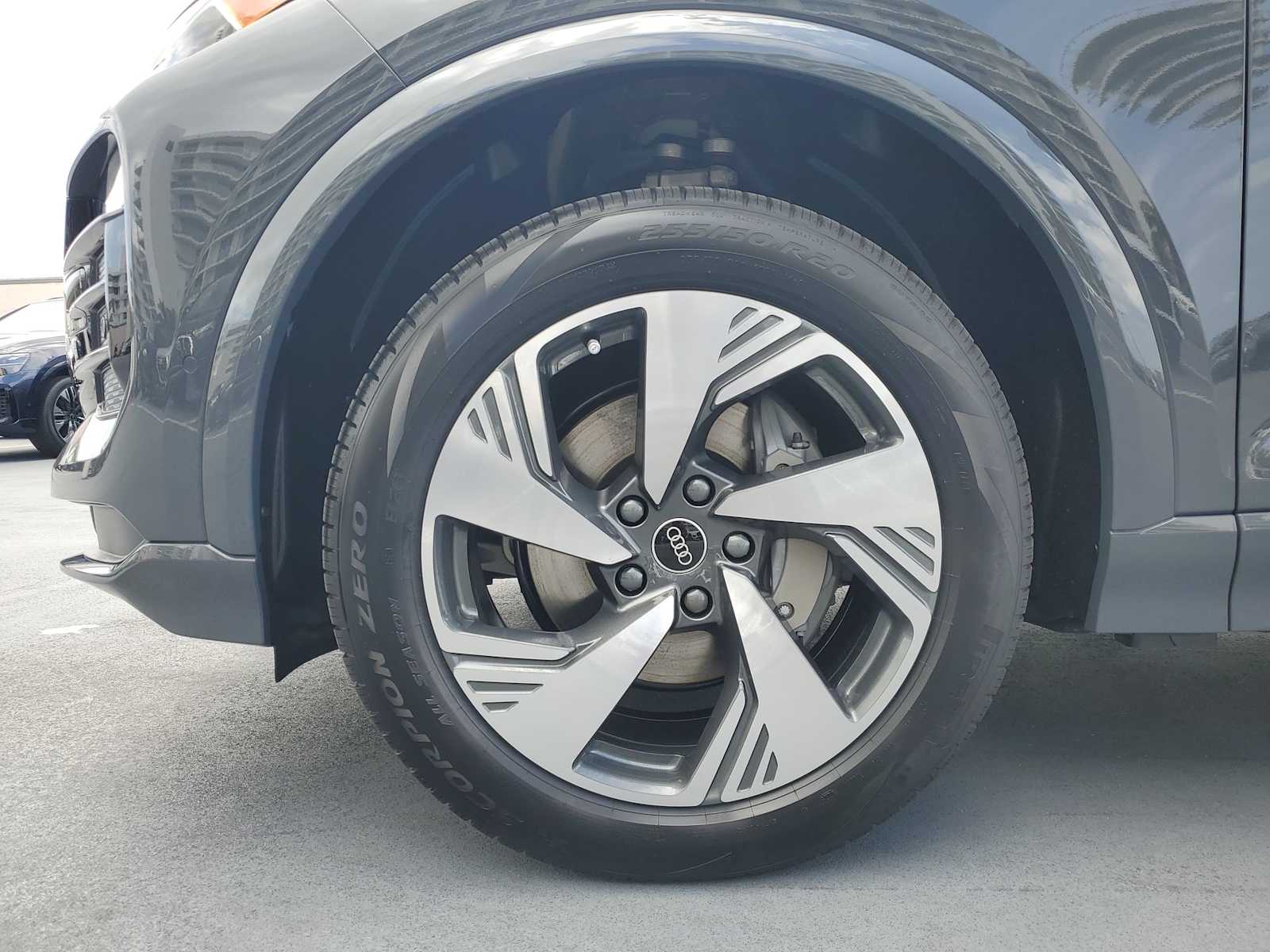 2025 Audi Q6 e-tron Premium 10