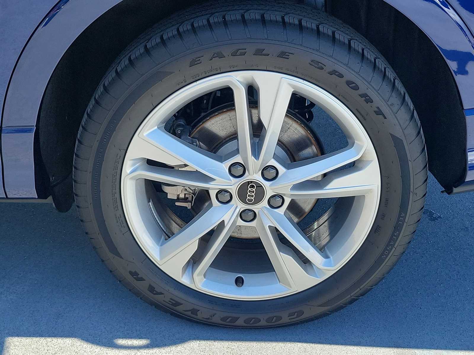 Thumbnail: 2024 Audi Q3 - 12