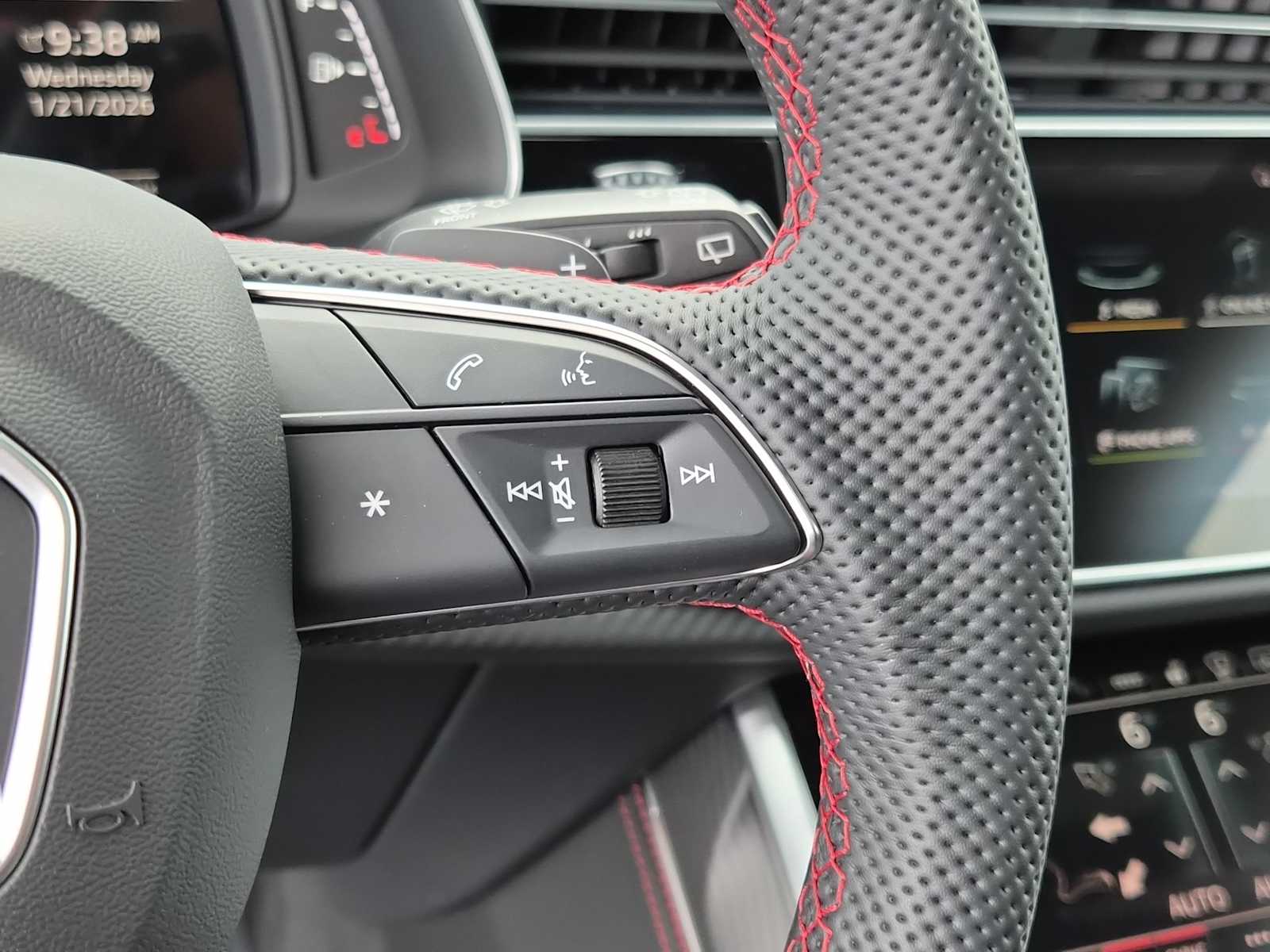 Thumbnail: 2026 Audi SQ8 - 22