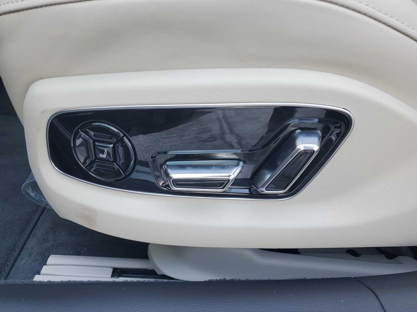 2025 Audi A8 L 13