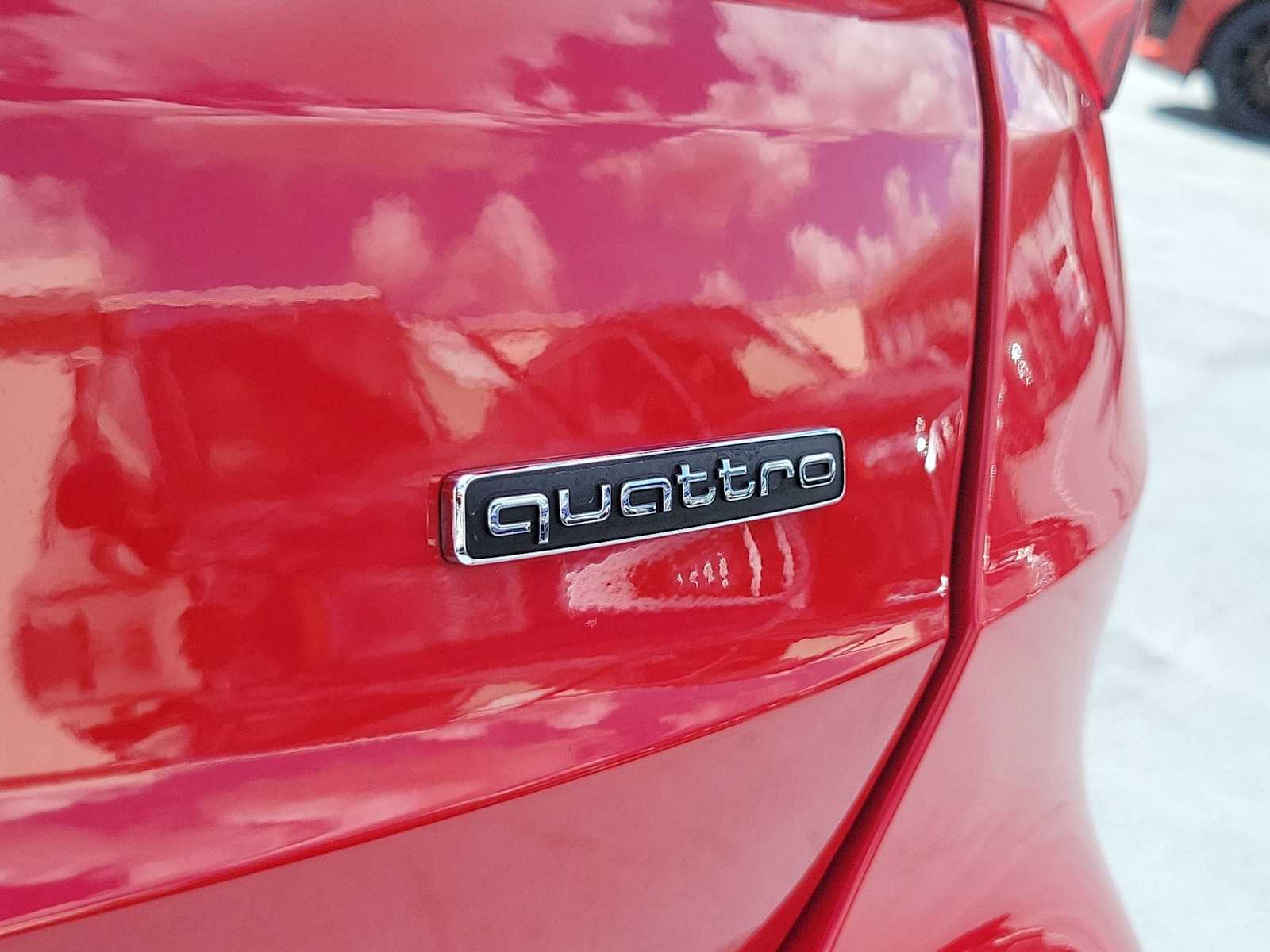 Thumbnail: 2025 Audi Q3 - 11