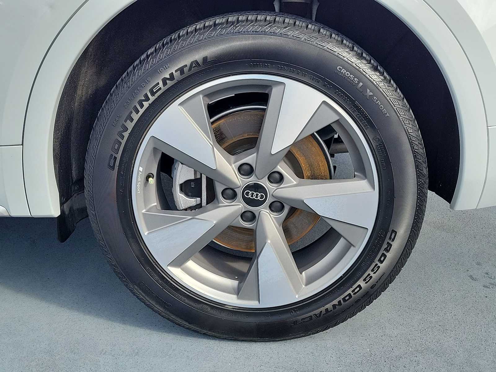 Thumbnail: 2023 Audi Q5 - 12