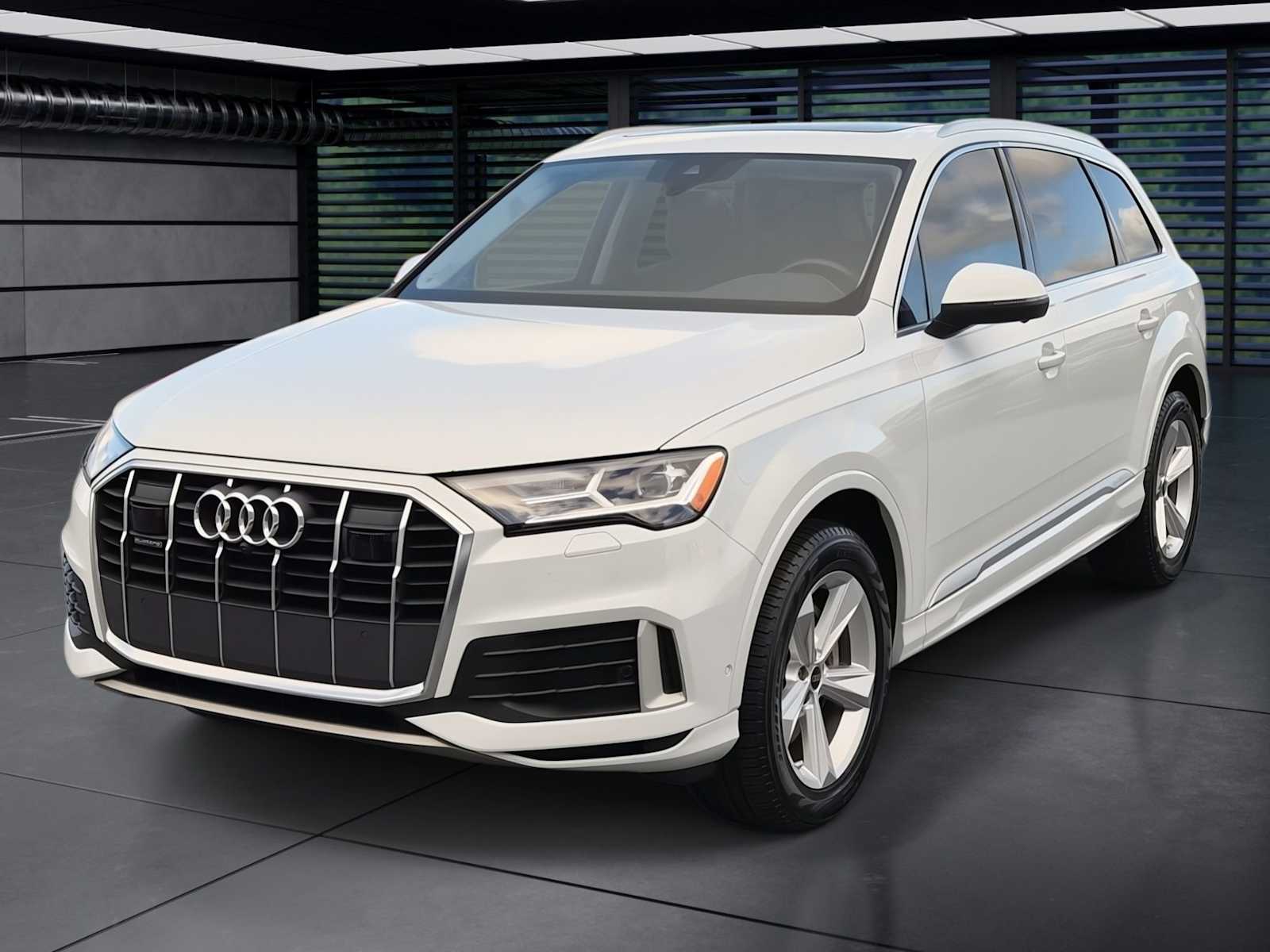 Thumbnail: 2023 Audi Q7 - 1