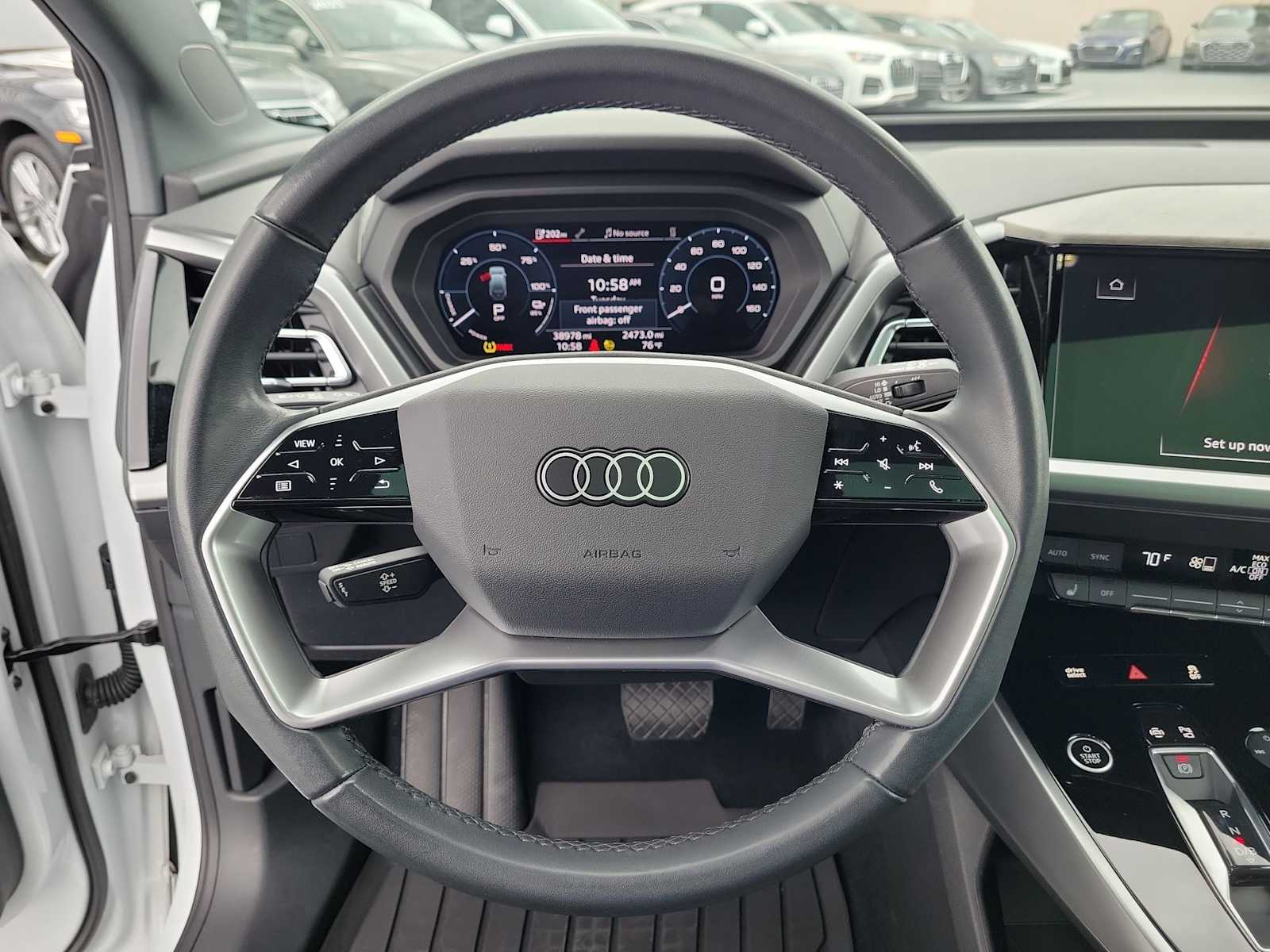 Thumbnail: 2023 Audi Q4 e-tron - 20