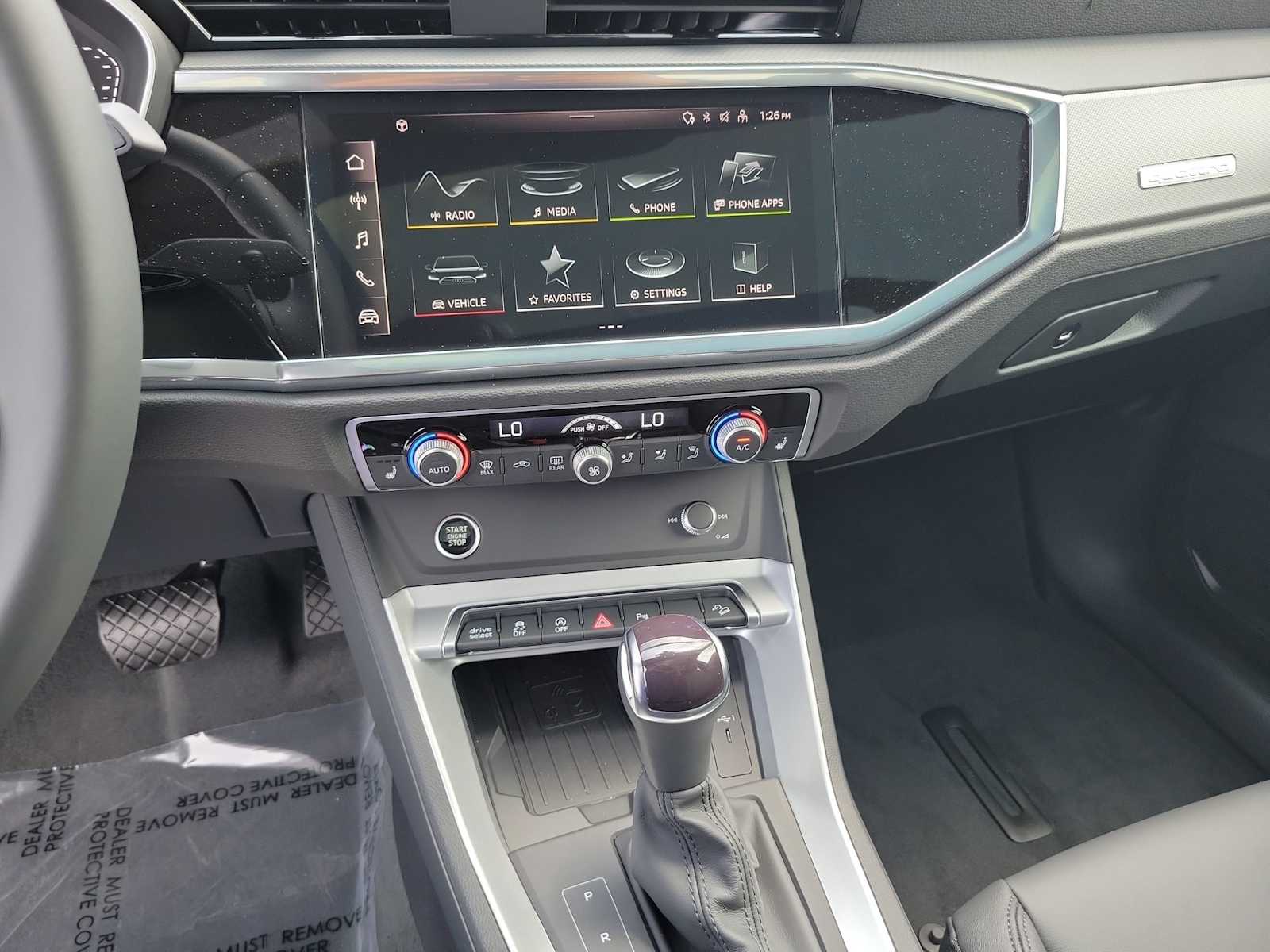 Thumbnail: 2025 Audi Q3 - 23