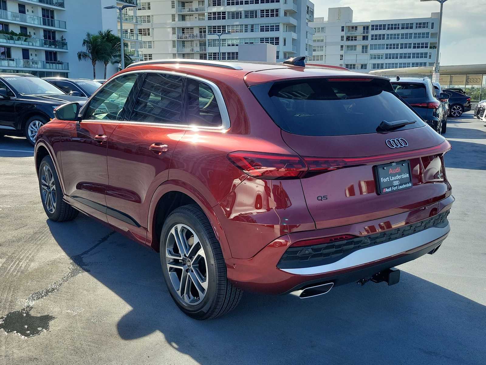 Thumbnail: 2025 Audi Q5 - 4