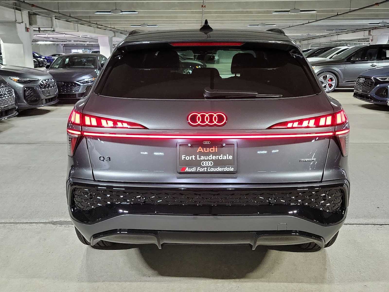 Thumbnail: 2026 Audi Q3 - 5