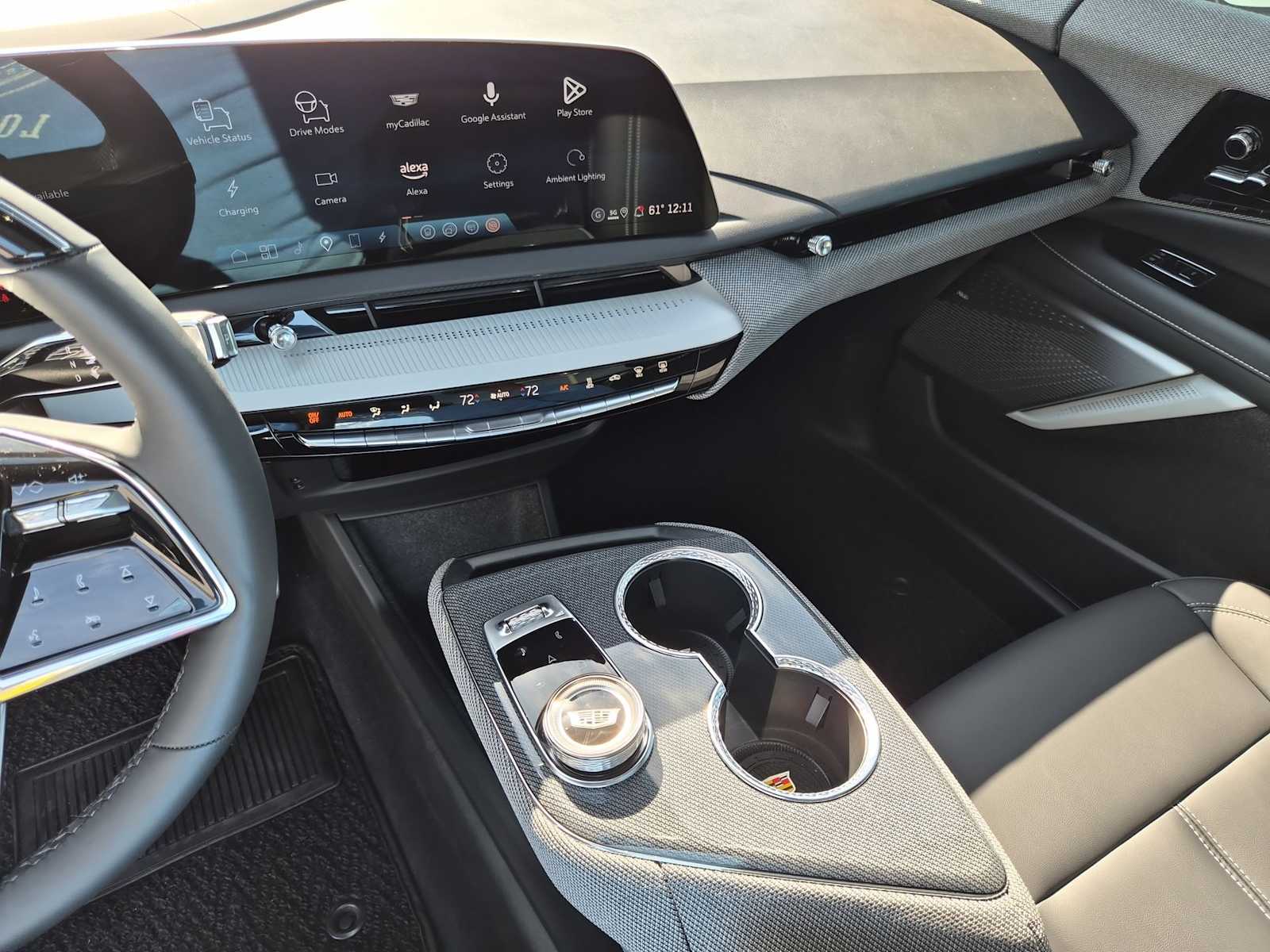 Thumbnail: 2025 Cadillac Optiq - 23