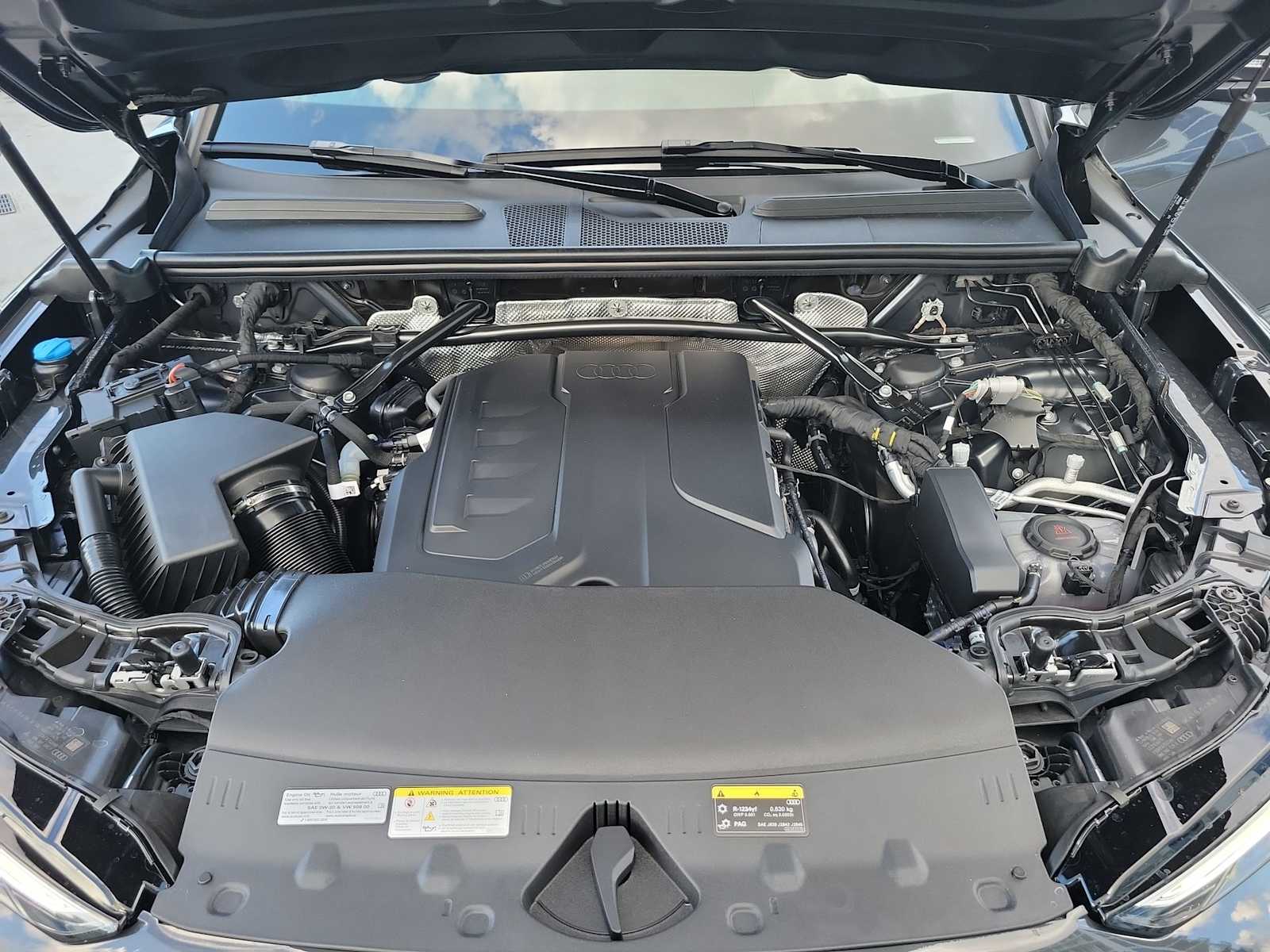 Thumbnail: 2025 Audi Q5 - 13