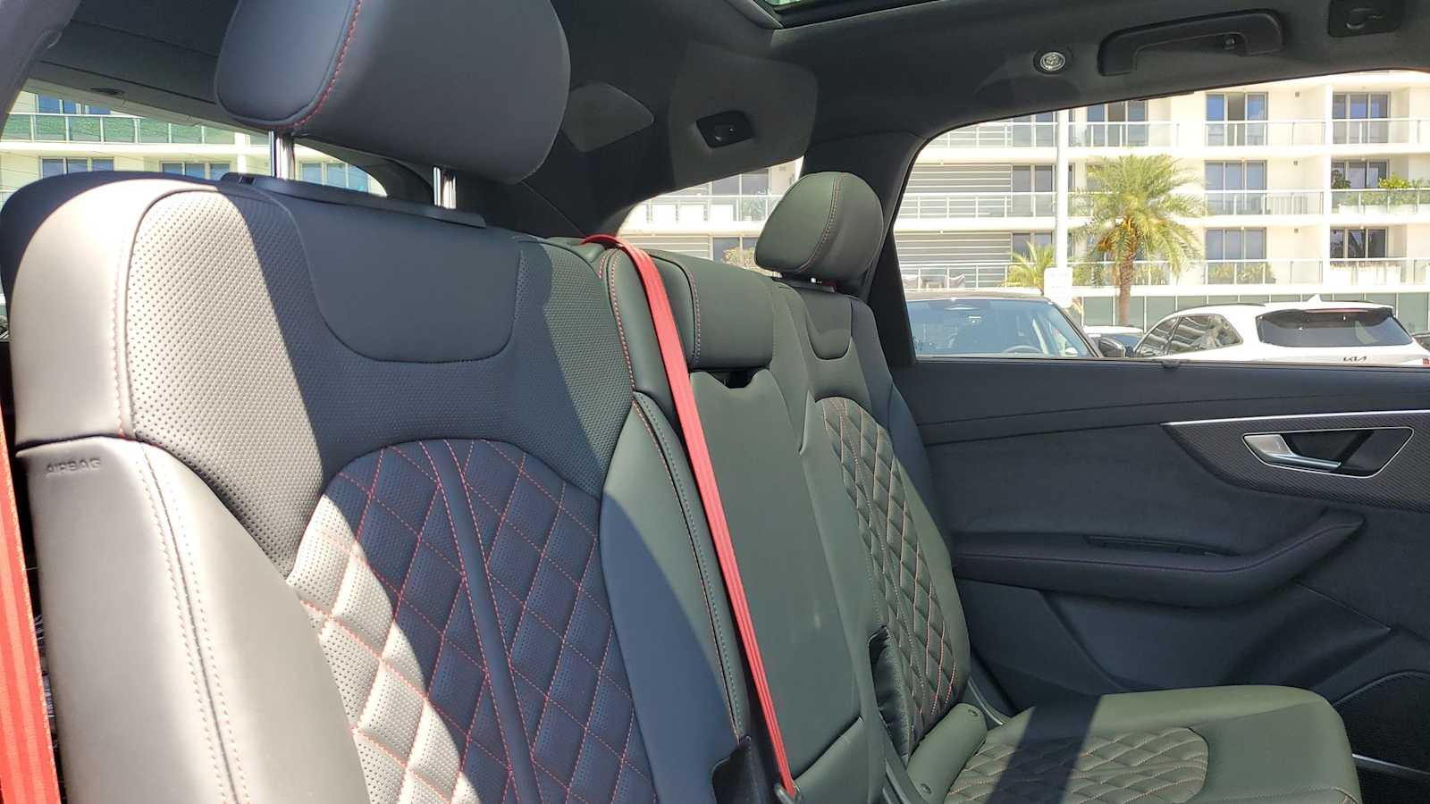 Thumbnail: 2026 Audi Q7 - 21