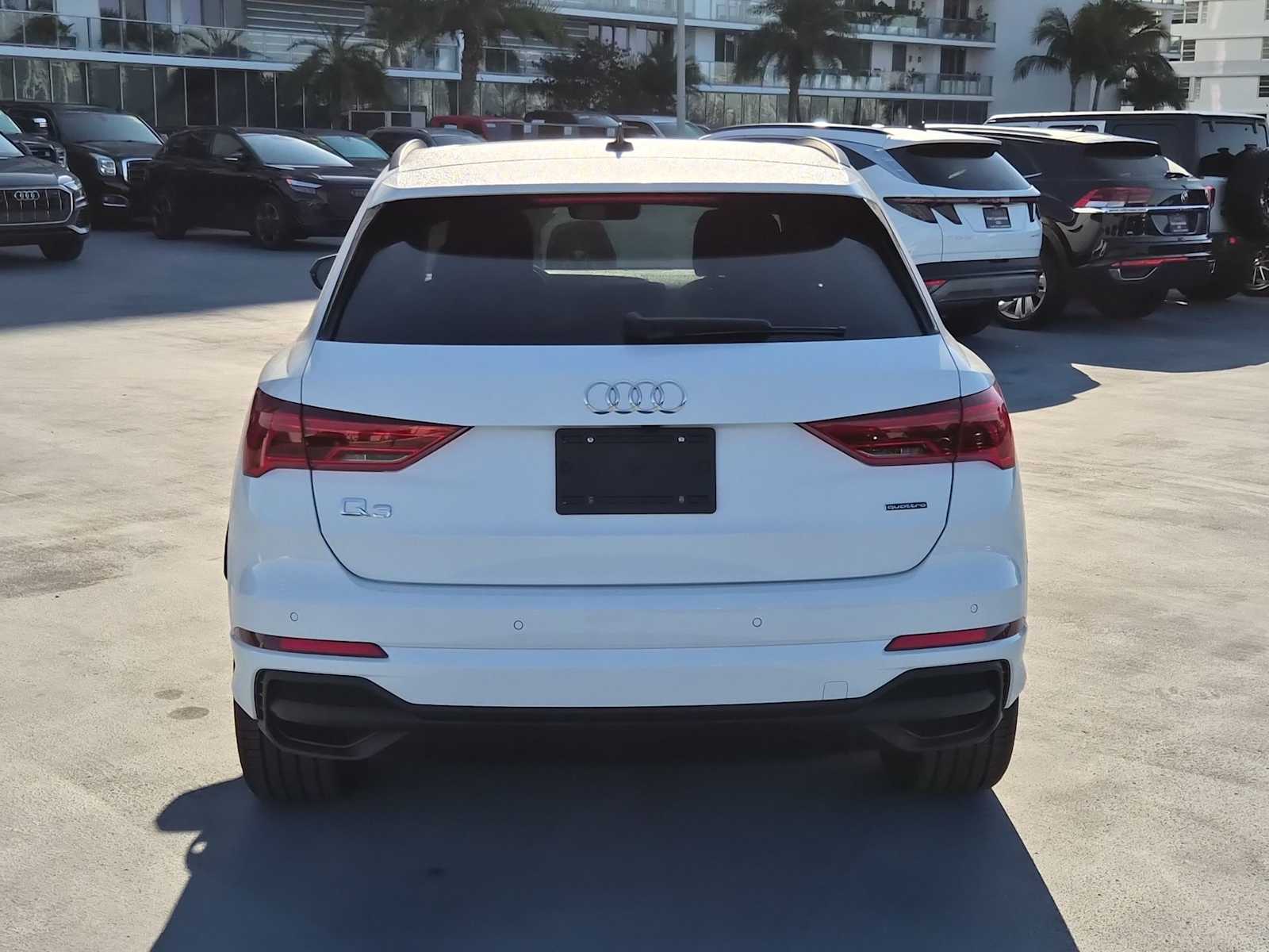 Thumbnail: 2025 Audi Q3 - 5