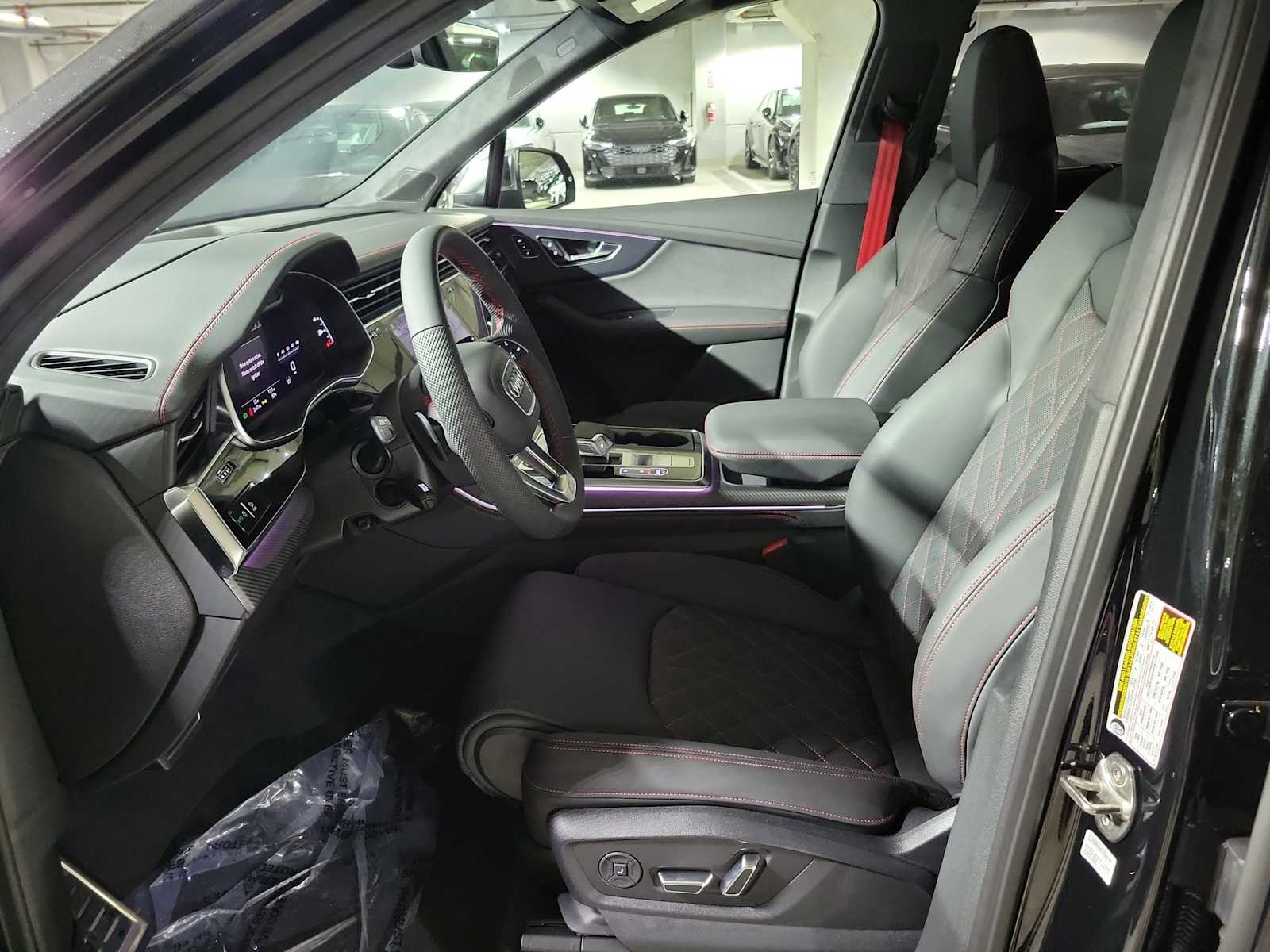 Thumbnail: 2026 Audi SQ7 - 2