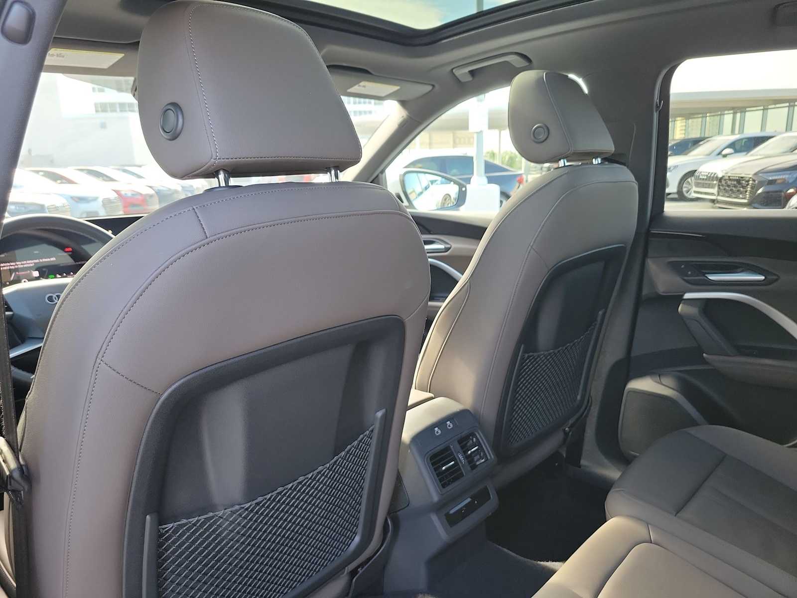 Thumbnail: 2025 Audi Q5 - 17