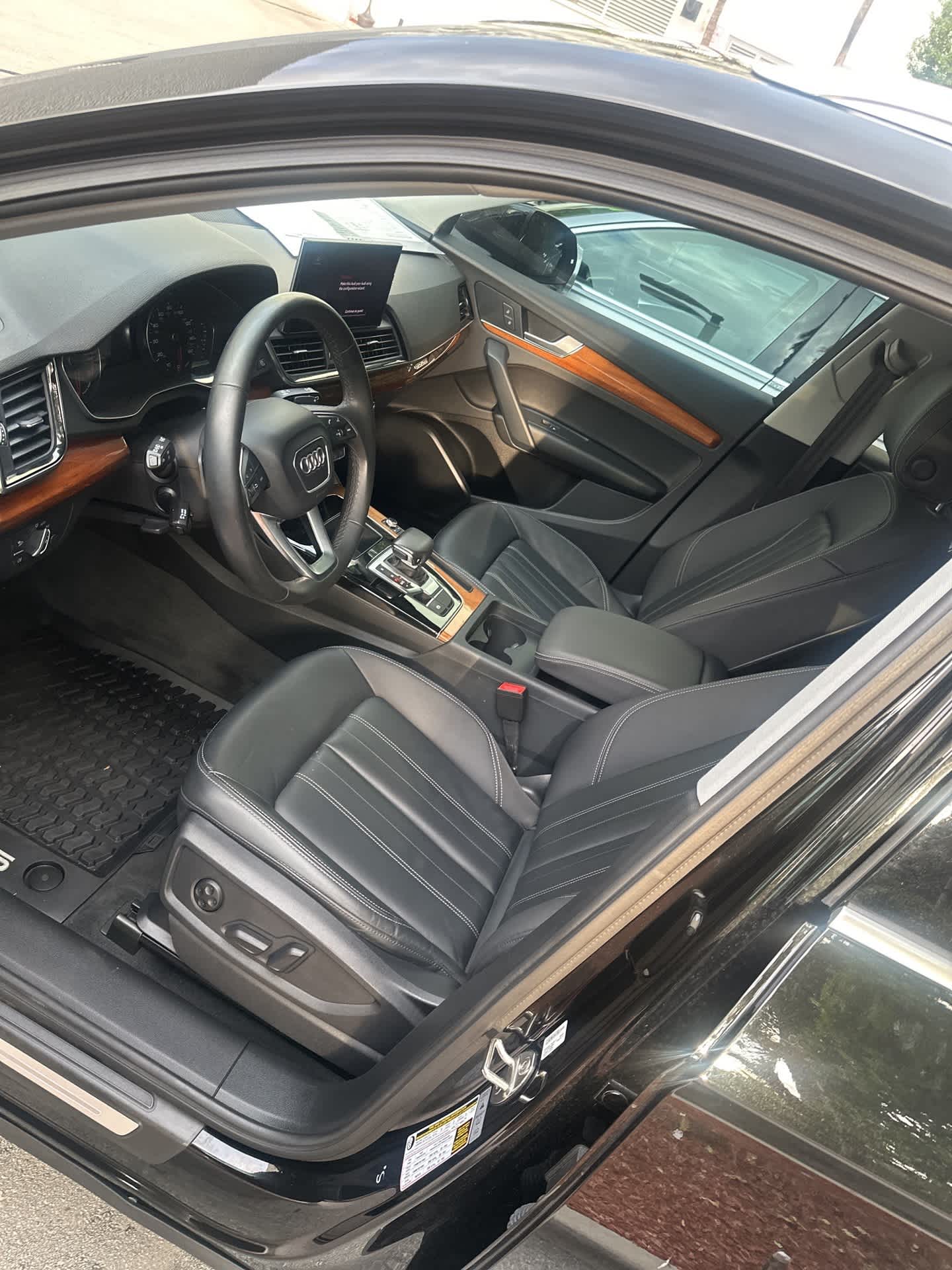 Thumbnail: 2023 Audi Q5 - 3