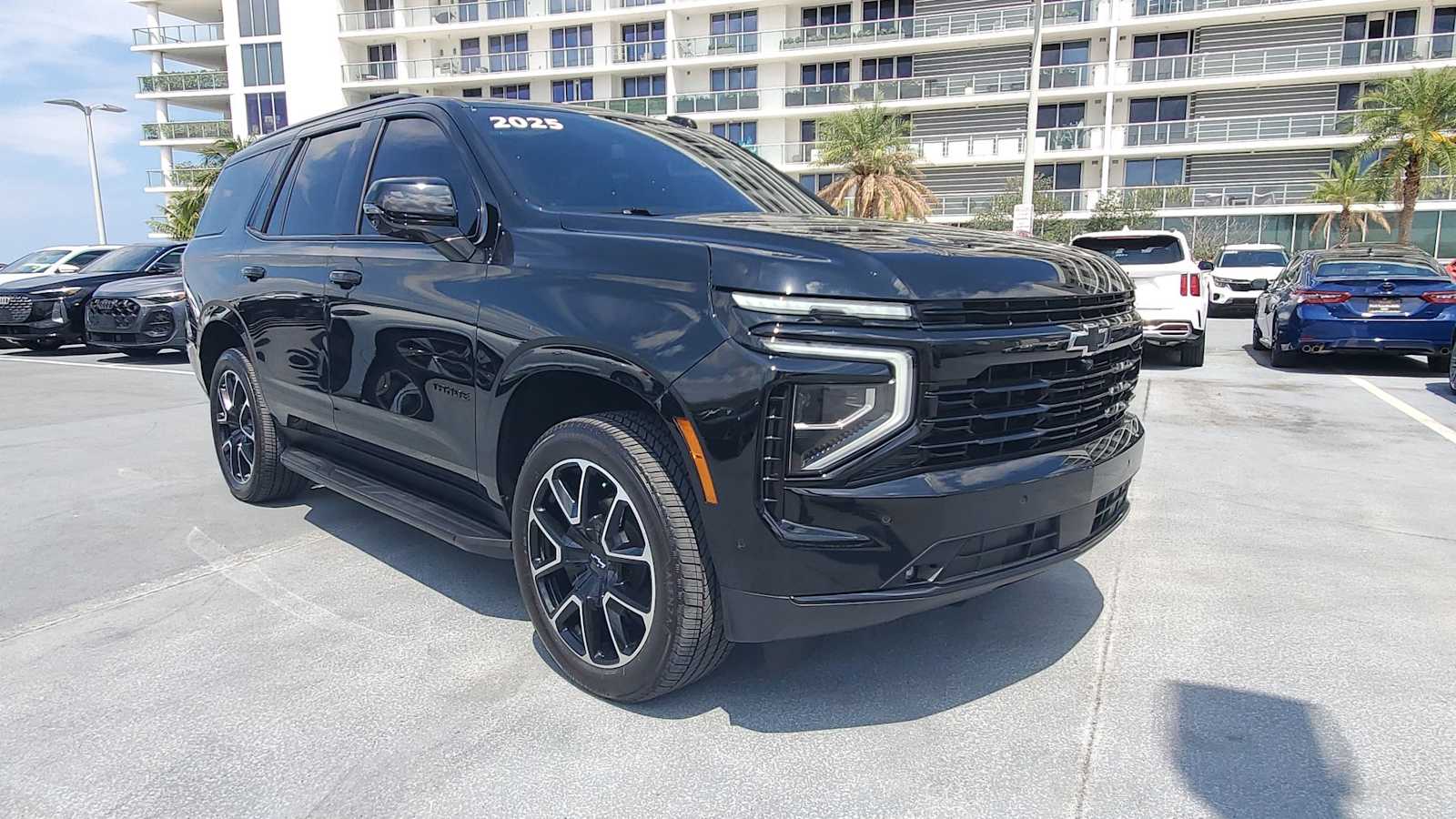 Thumbnail: 2025 Chevrolet Tahoe - 8