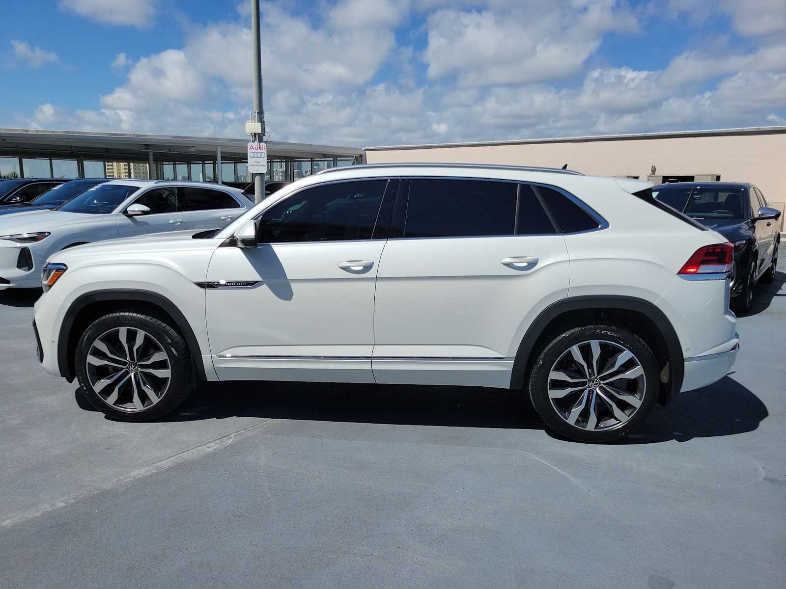 Thumbnail: 2023 Volkswagen Atlas - 2