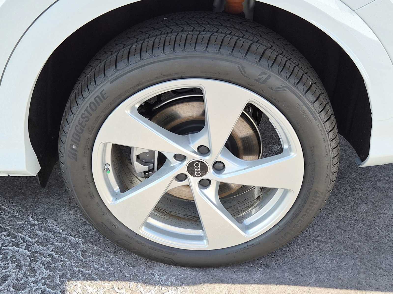 Thumbnail: 2025 Audi Q5 - 12