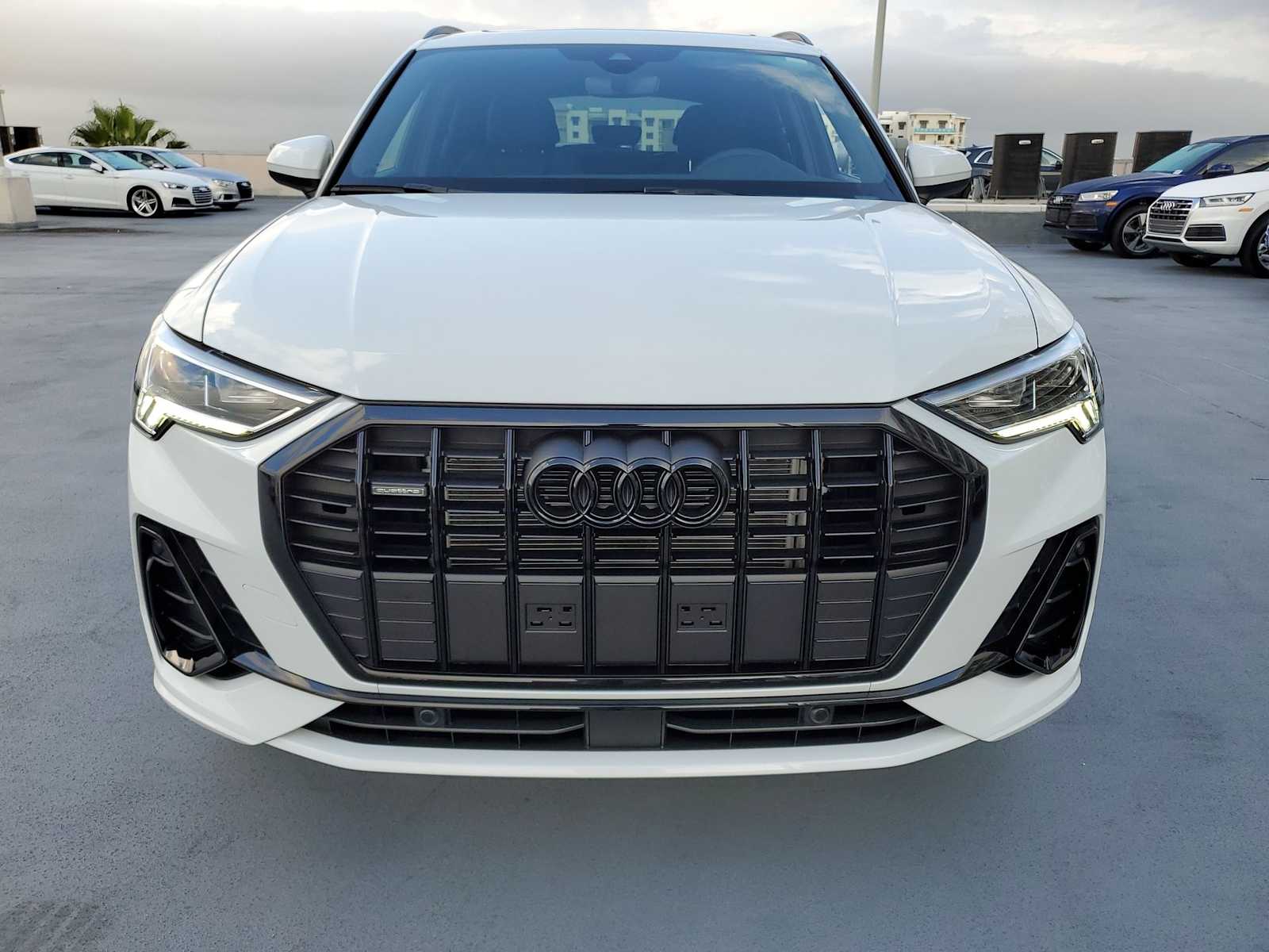 Thumbnail: 2023 Audi Q3 - 9