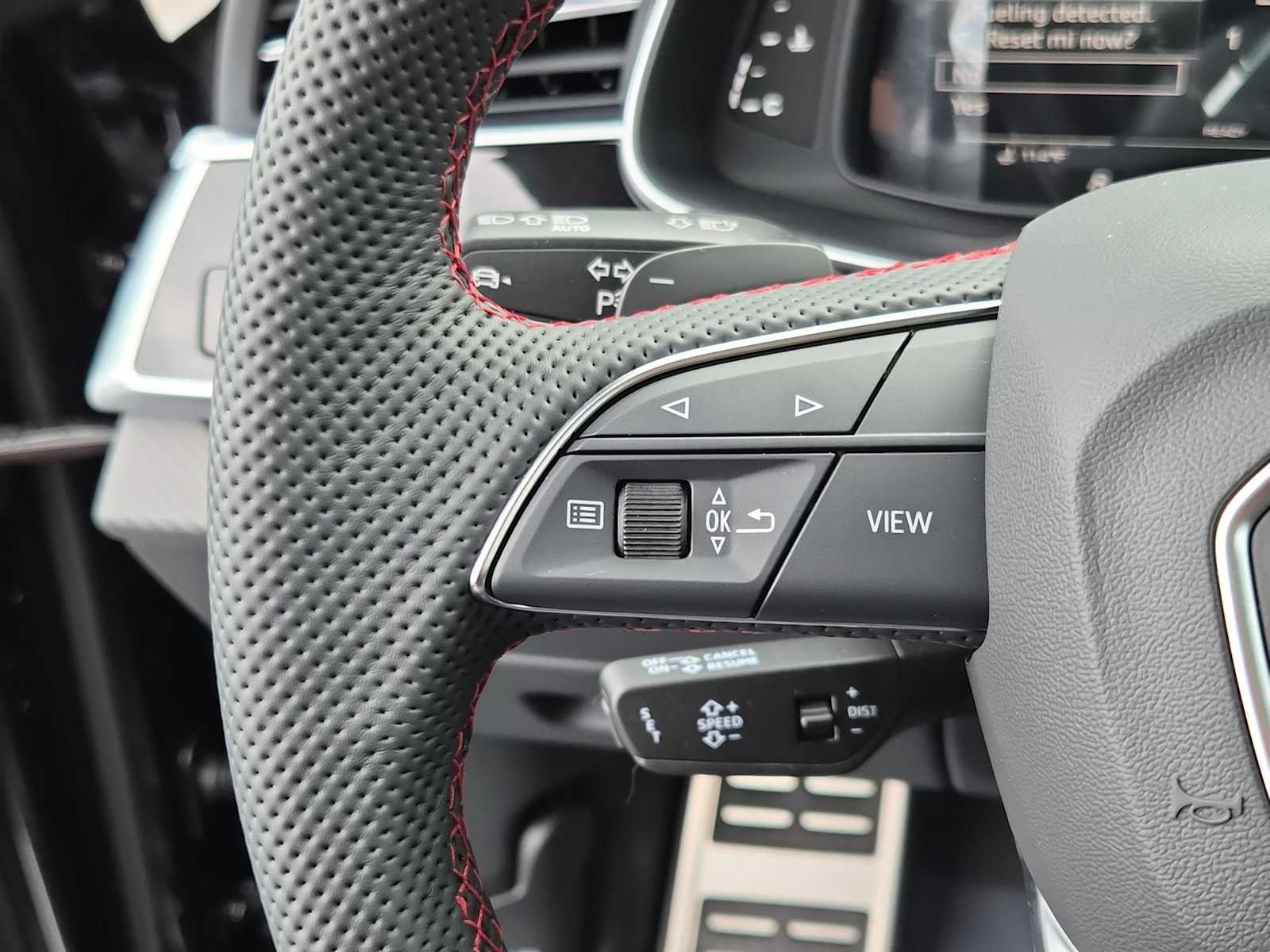 Thumbnail: 2026 Audi SQ8 - 21