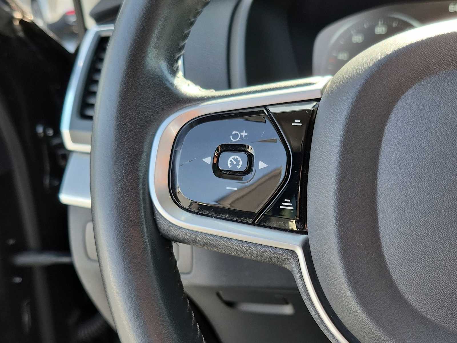 Thumbnail: 2021 Volvo XC90 - 21