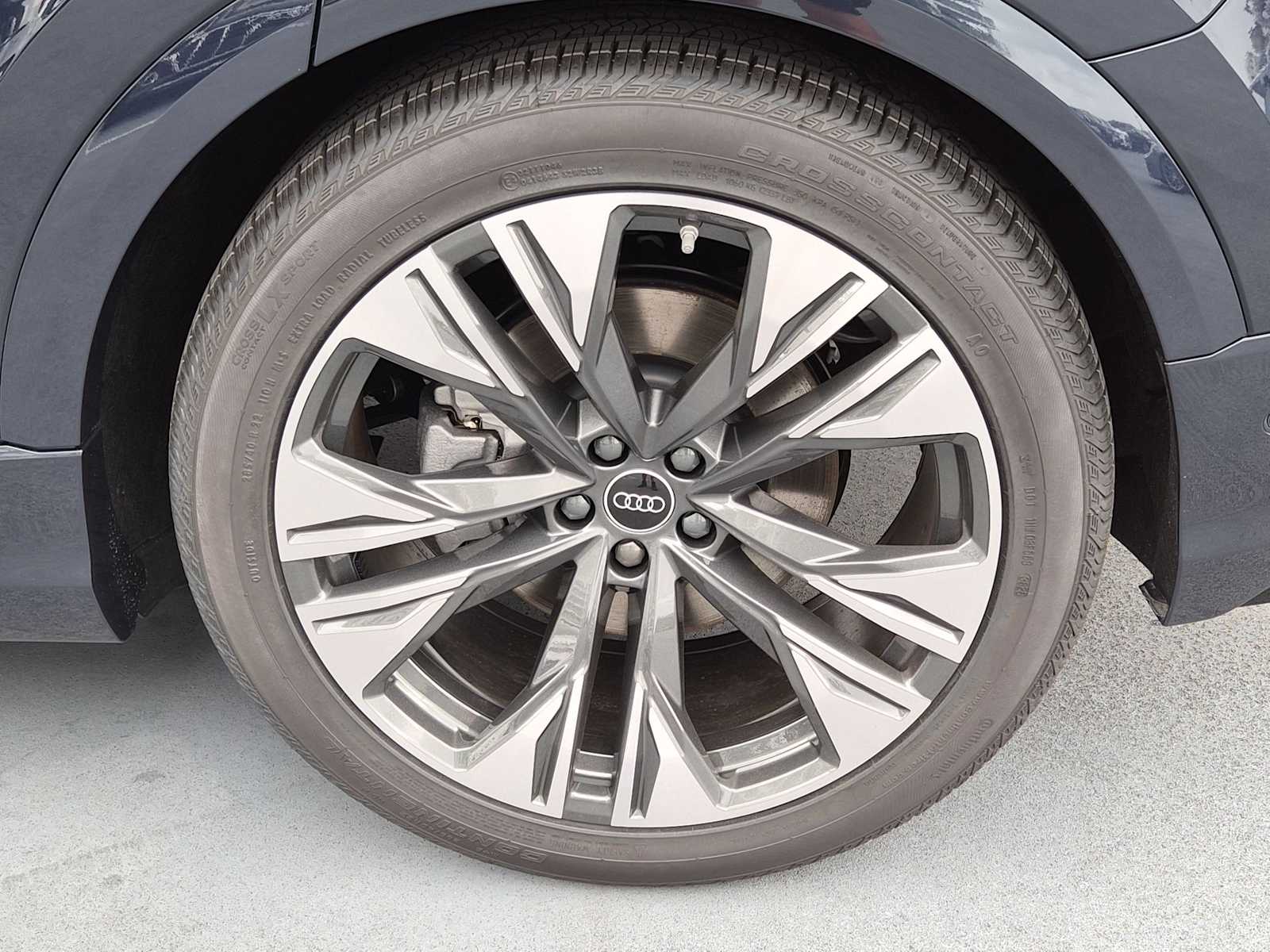 Thumbnail: 2026 Audi Q8 - 12