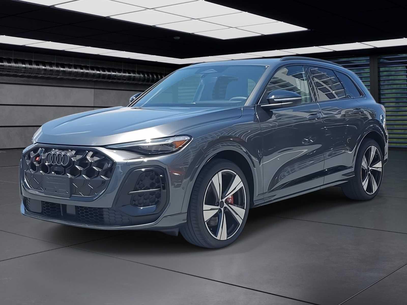 Thumbnail: 2026 Audi SQ5 - 1