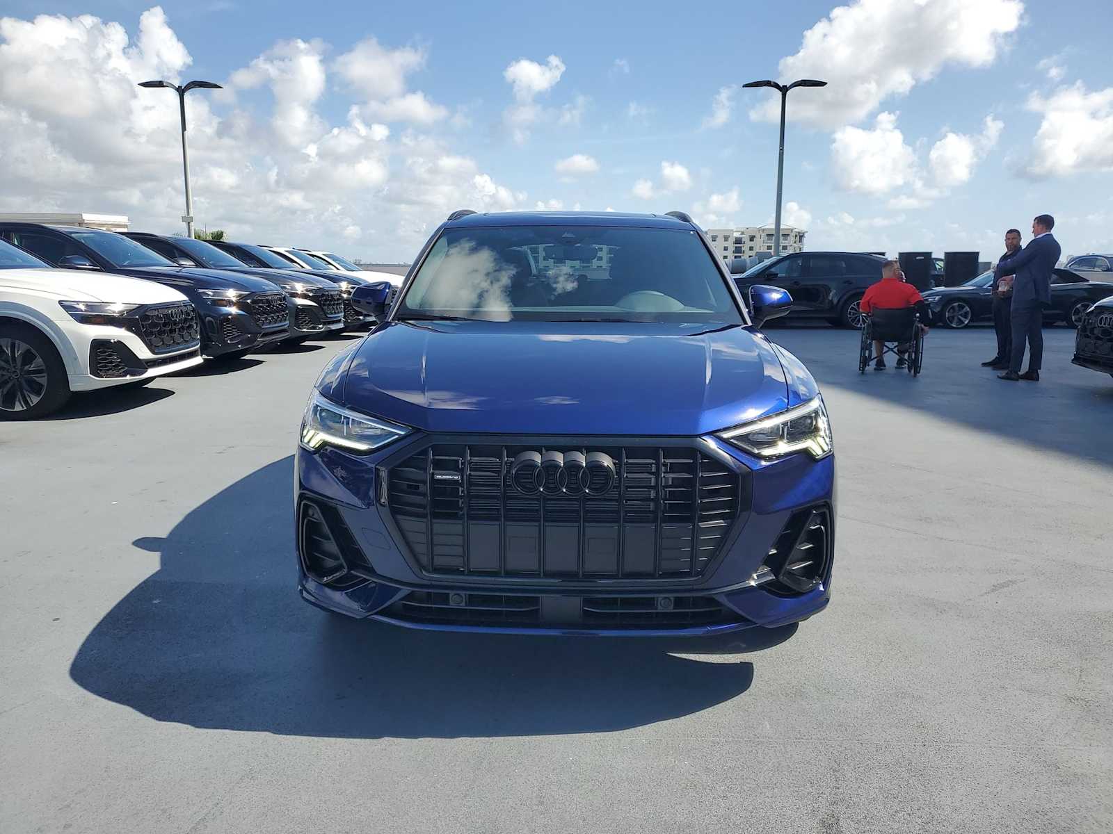 Thumbnail: 2025 Audi Q3 - 9