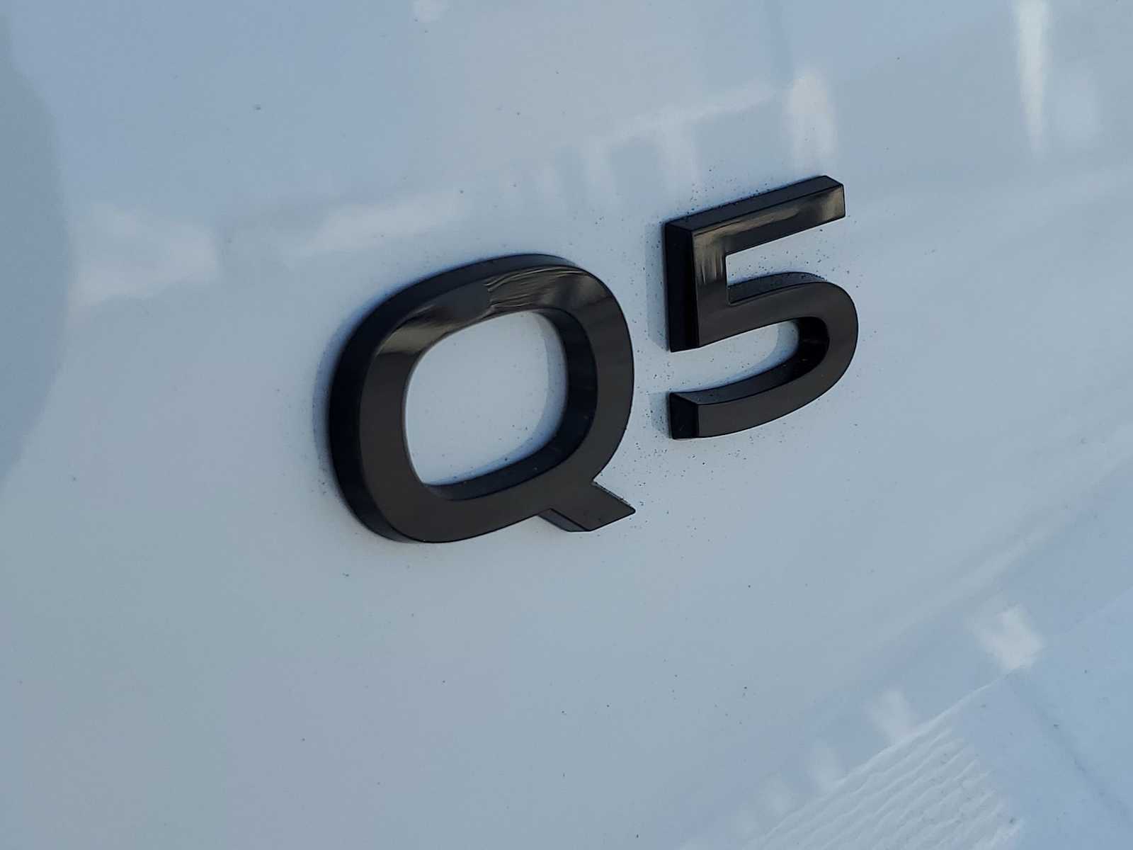 Thumbnail: 2025 Audi Q5 - 10