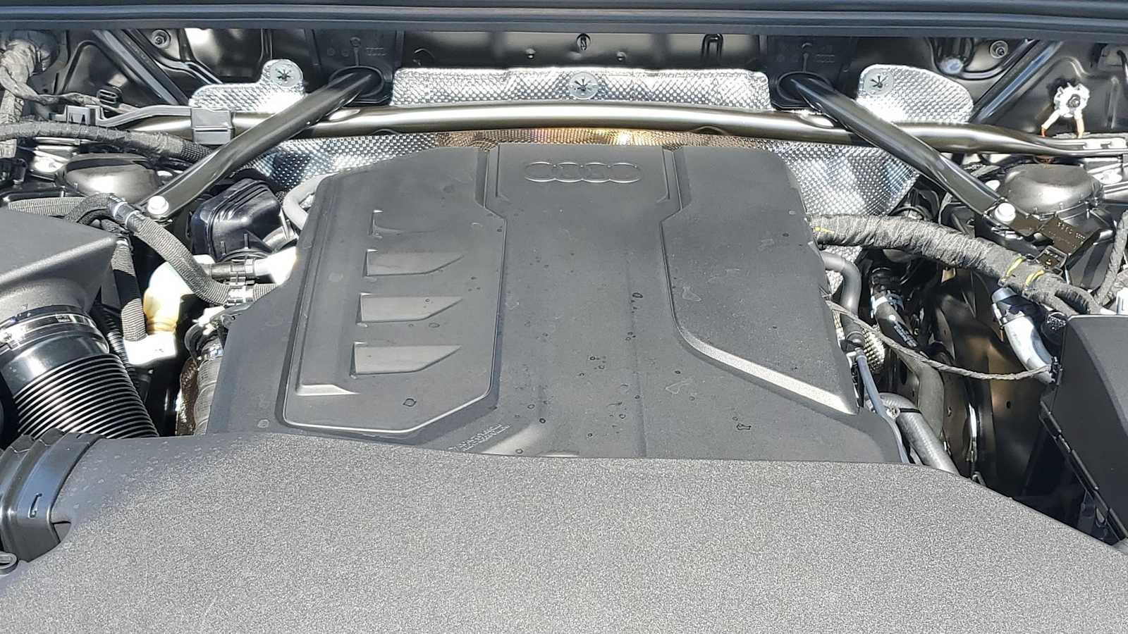 Thumbnail: 2025 Audi Q5 - 14