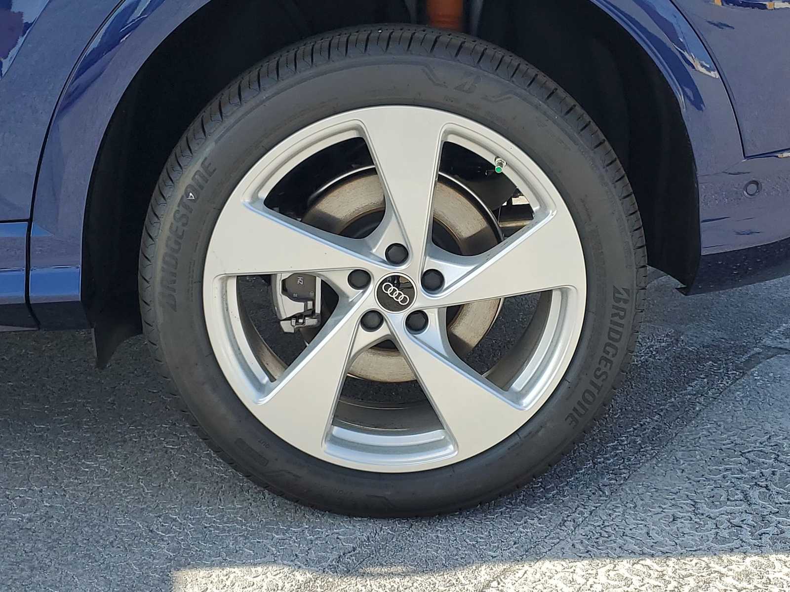 Thumbnail: 2025 Audi Q5 - 12